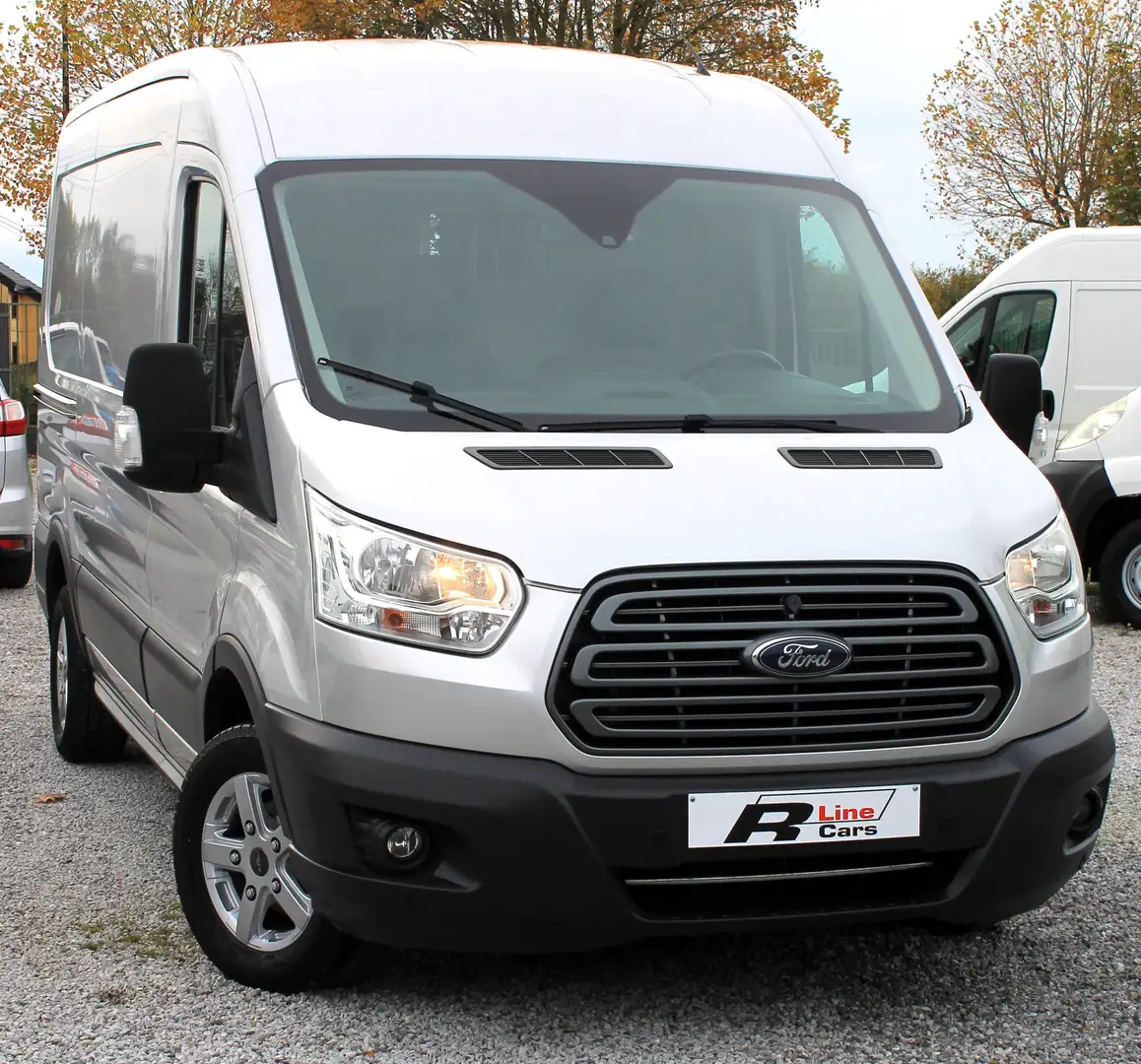 Ford Transit 2.0 TDCi L2H2 CLIM CUIR GPS JTS AT TVA DEDUCTIBLE Grijs - 2
