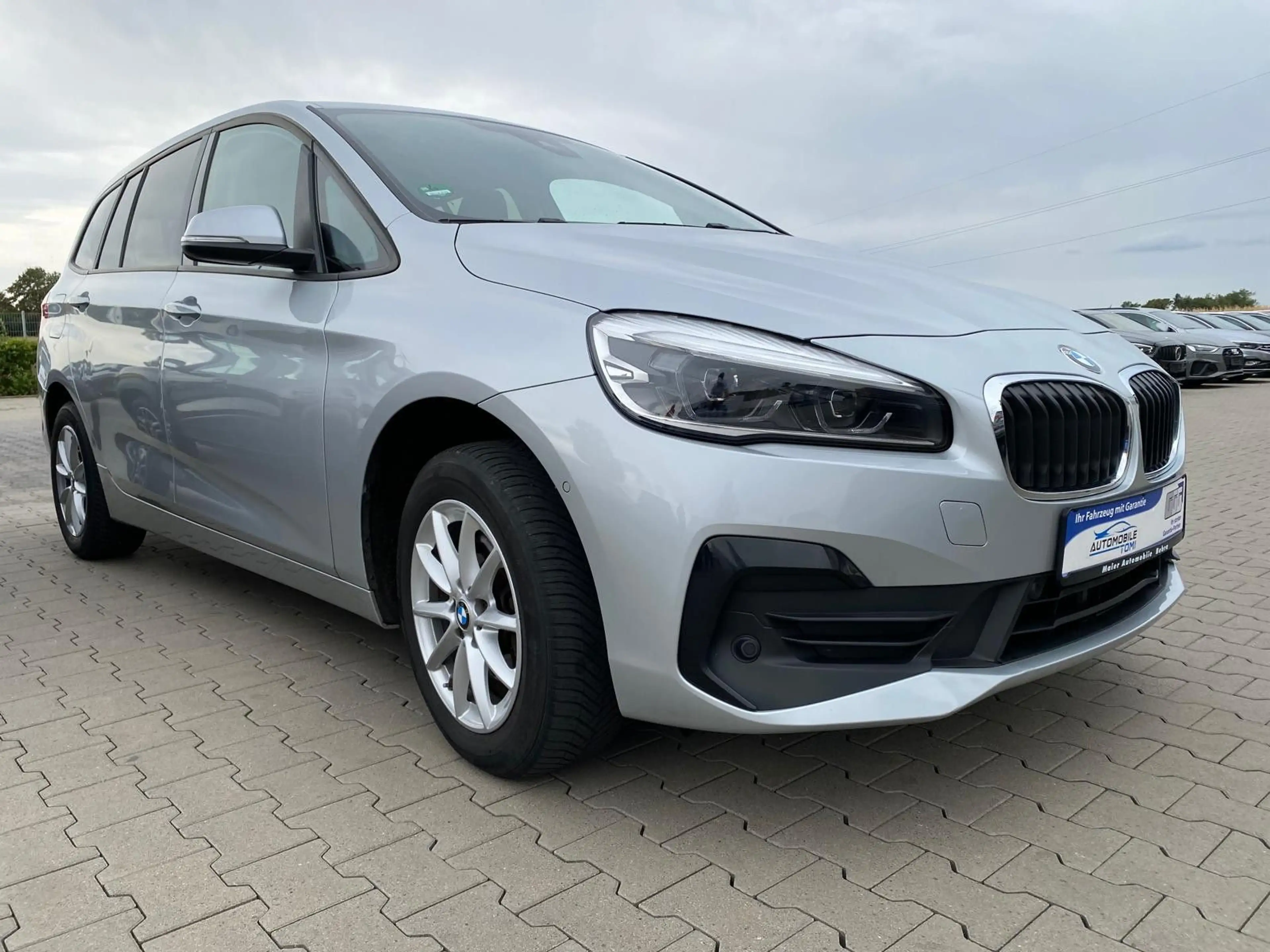BMW 216 2 216 d Advantage — photo 8