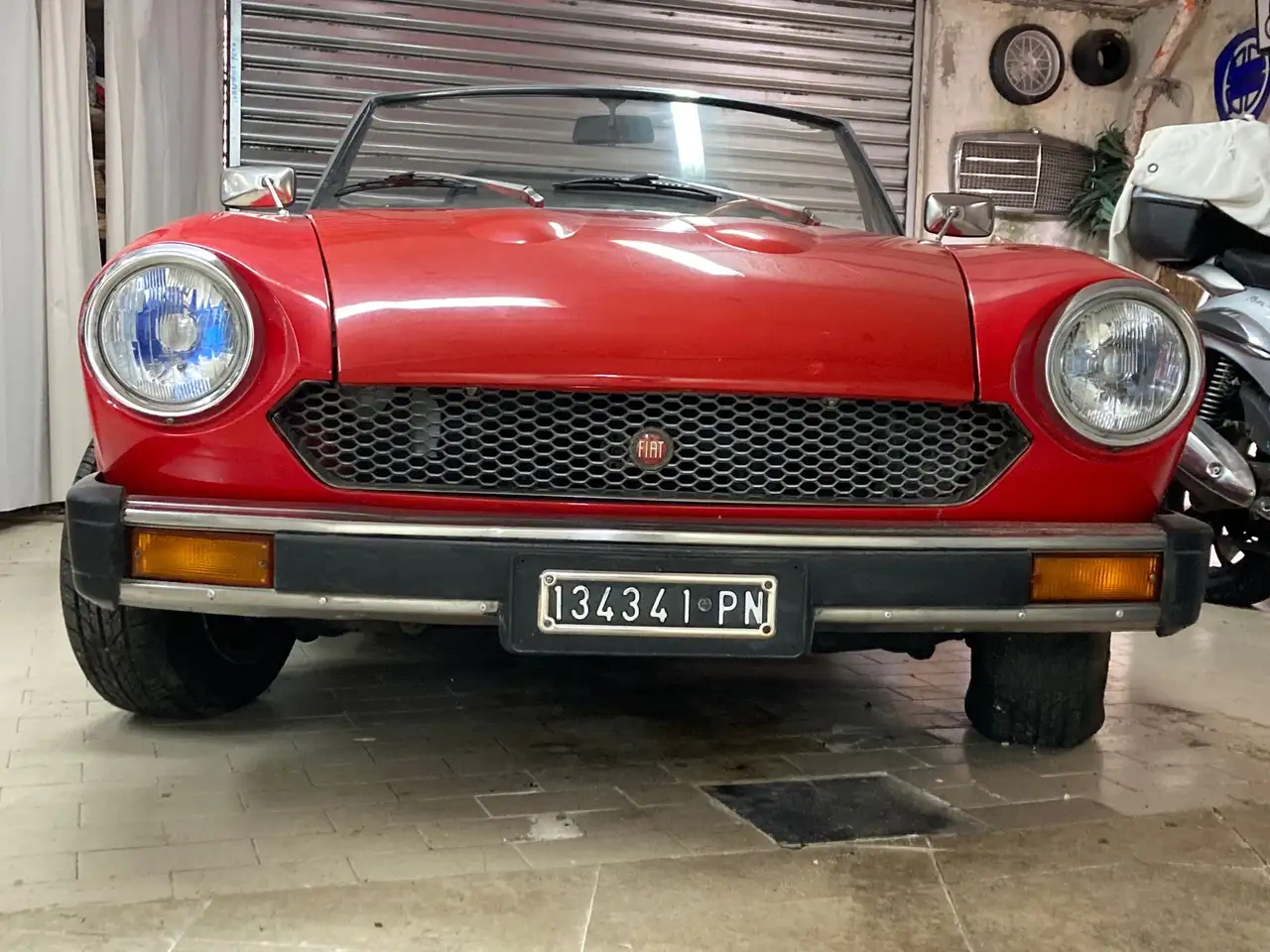 Fiat 124 Spider, foto 1