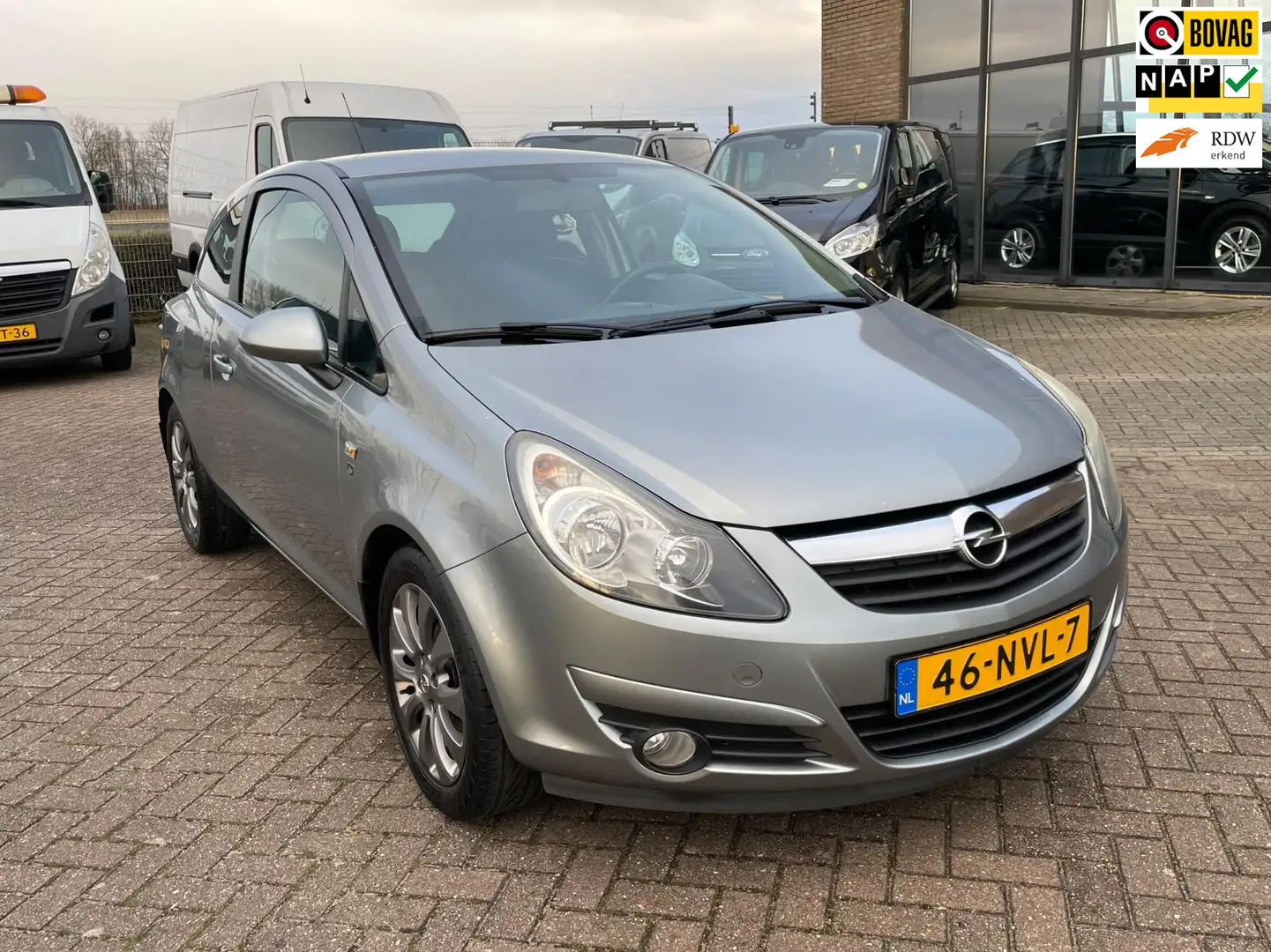 Opel Corsa 1.2-16V Color Edition, 3drs, Aut, 1e eig afk, Geen Gris - 1