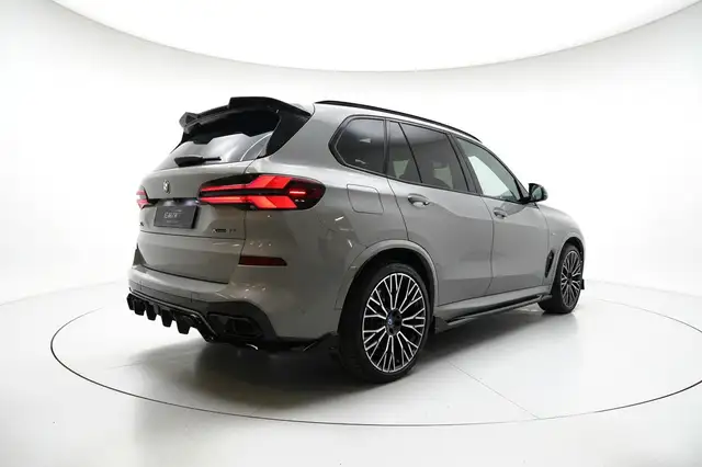 BMW X5 view 6