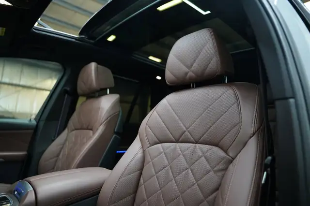 BMW X5 view 17