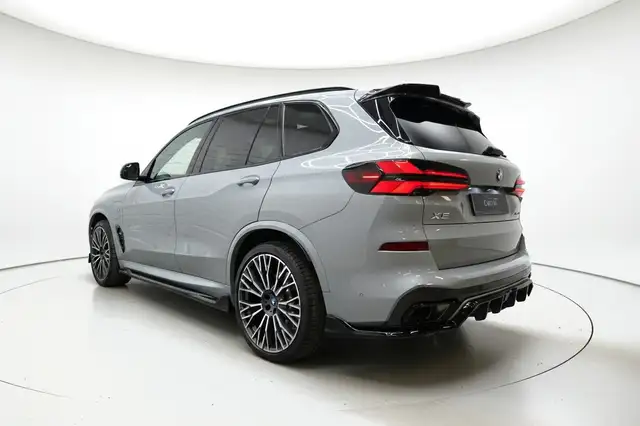 BMW X5 view 8