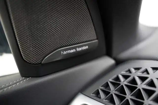 BMW X5 view 18