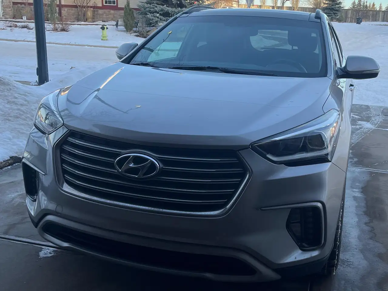 Hyundai SANTA FE снимка Hyundai SANTA FE