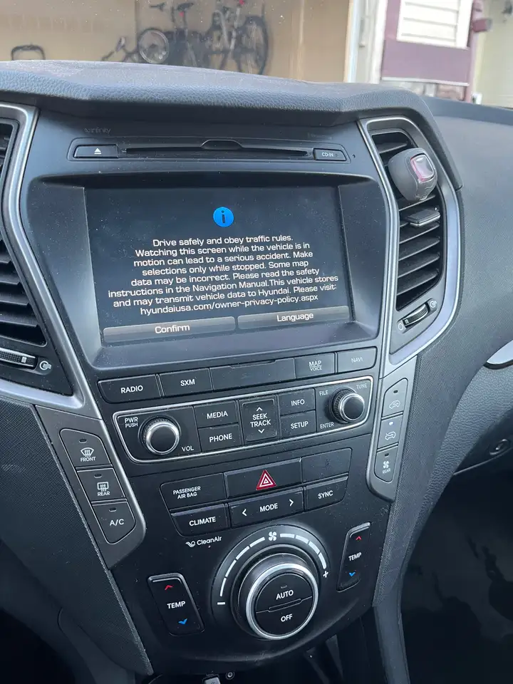 Hyundai SANTA FE снимка Hyundai SANTA FE