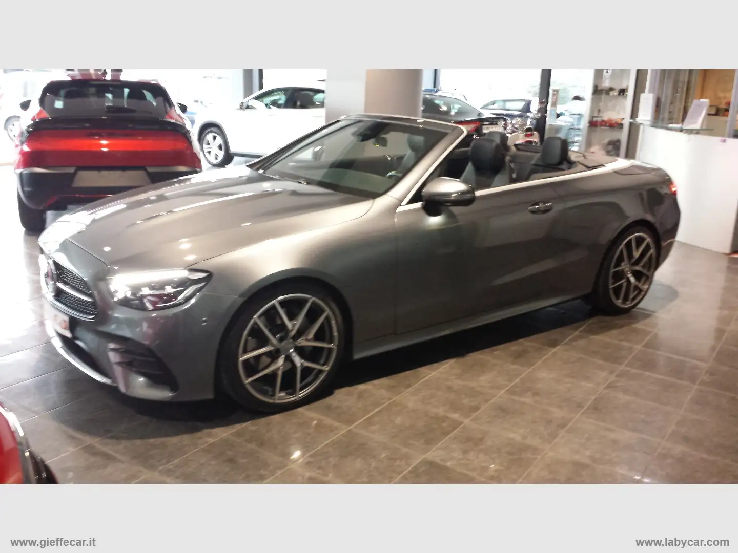 Mercedes-Benz E 220 E 220 d Auto Cabrio Premium AMG Grau - 2