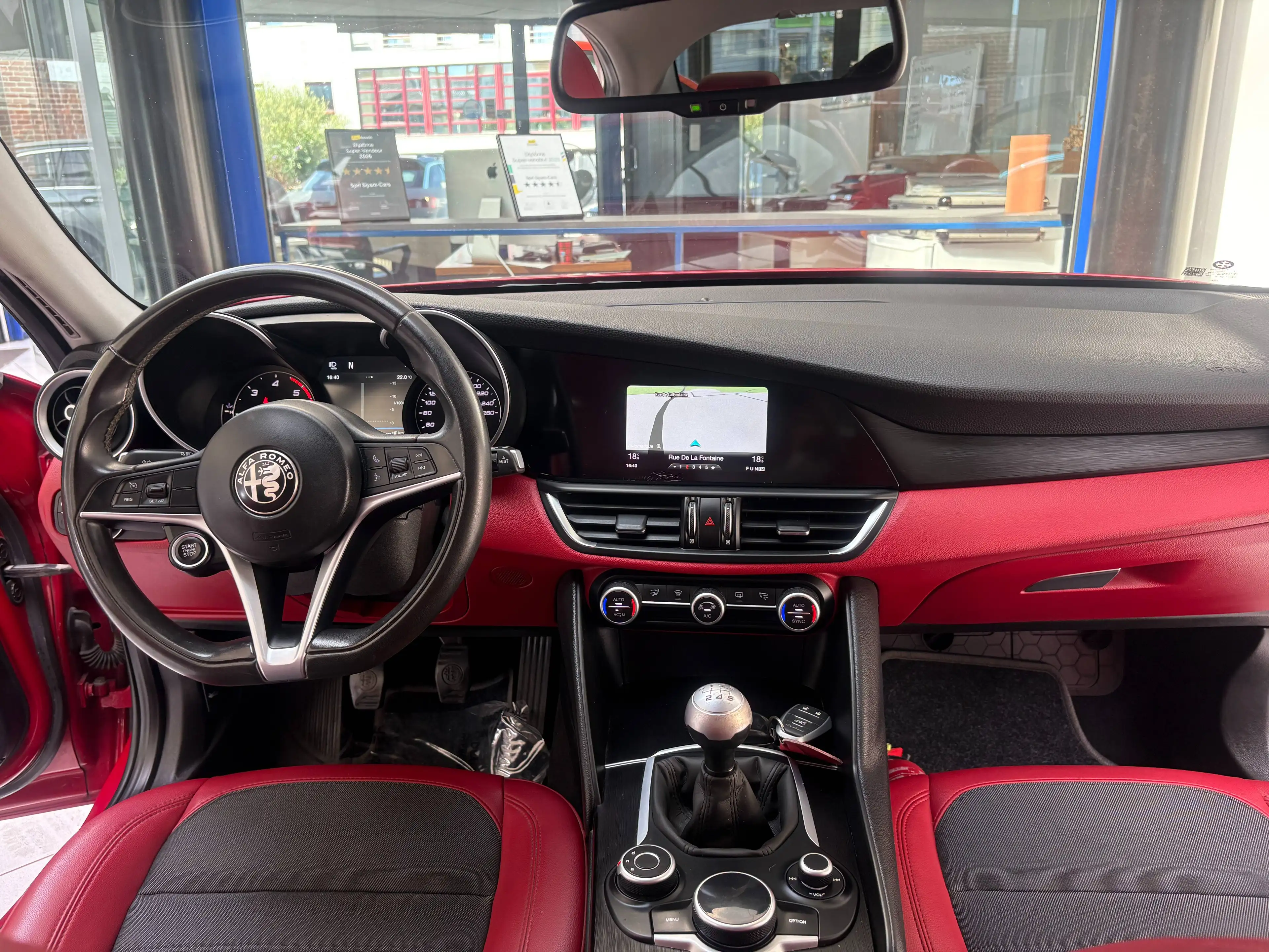 Alfa Romeo Giulia Giulia 2.2 JTDm *CUIR * GPS * CAMERA * PDC * JANTES * SPORT * — photo 11