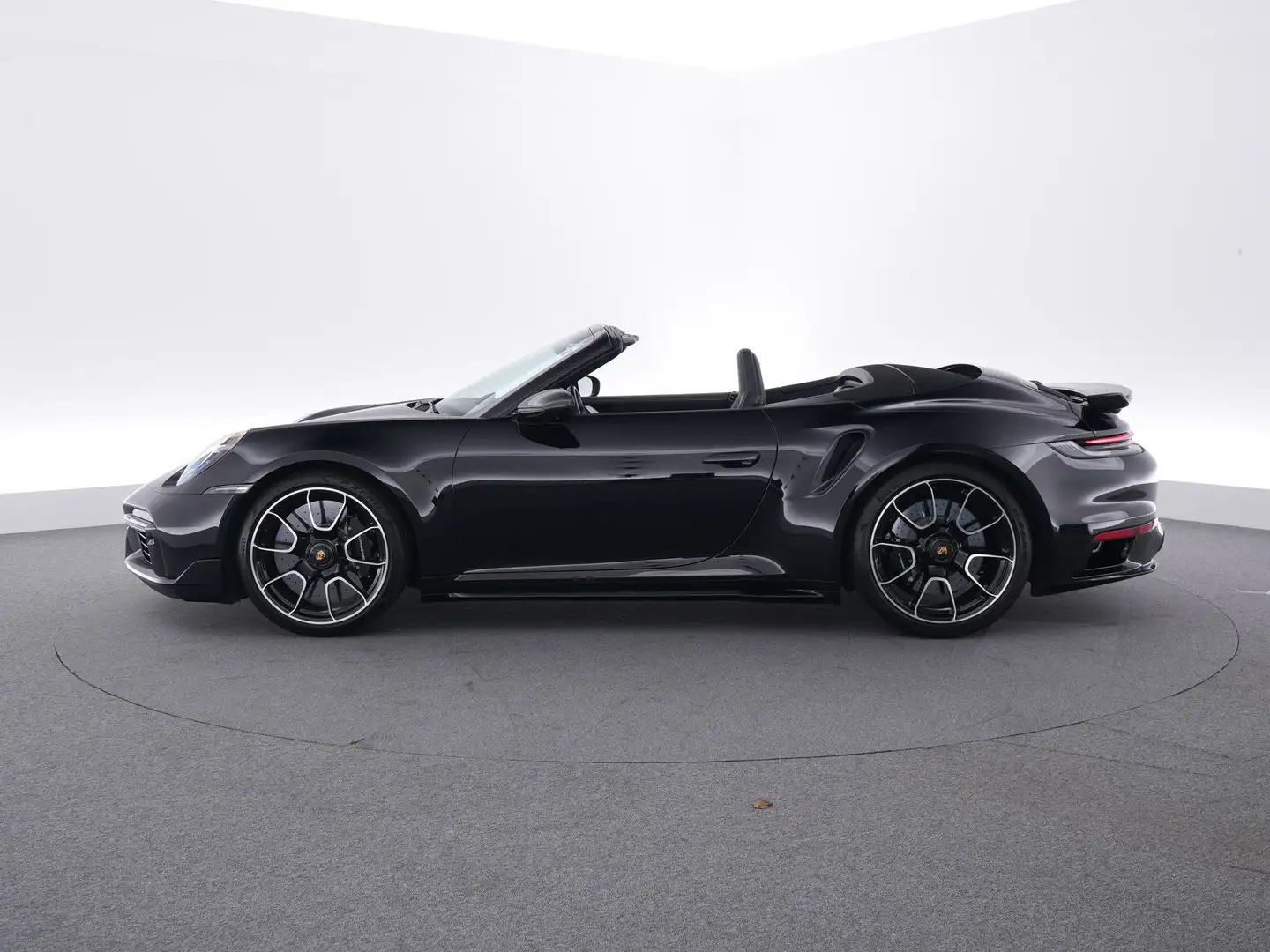 Porsche 992 Turbo S Cabriolet Noir - 2