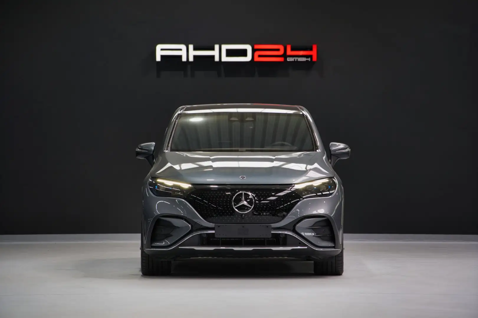 Mercedes-Benz EQE 350 EQE 350 SUV AMG 4MATIC  AMG Line Navi/Pano.-Dach Серый - 2