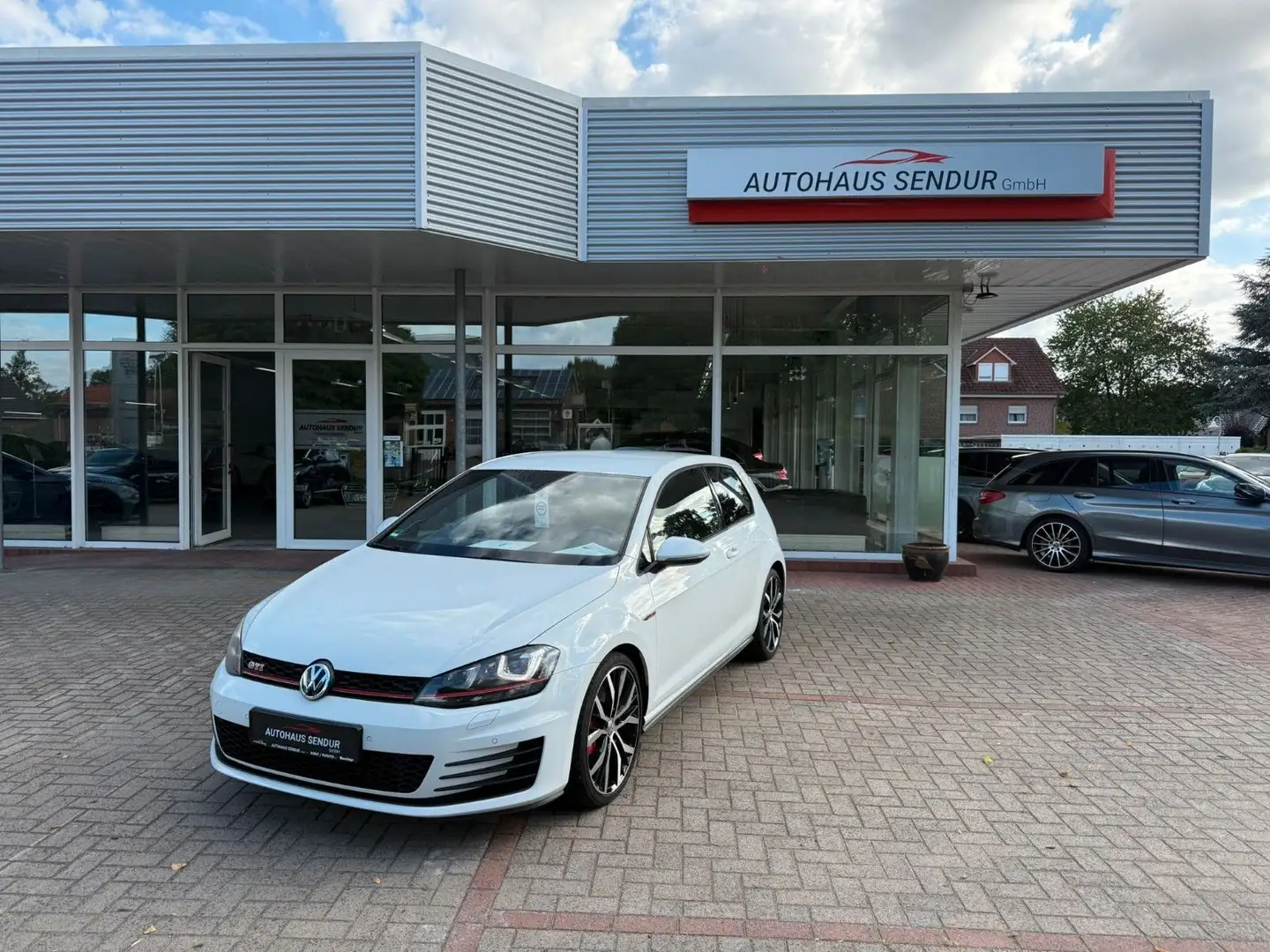 Volkswagen Golf VII Lim. GTI Performance BMT*DYNAUDIO*1HAND Blanc - 1