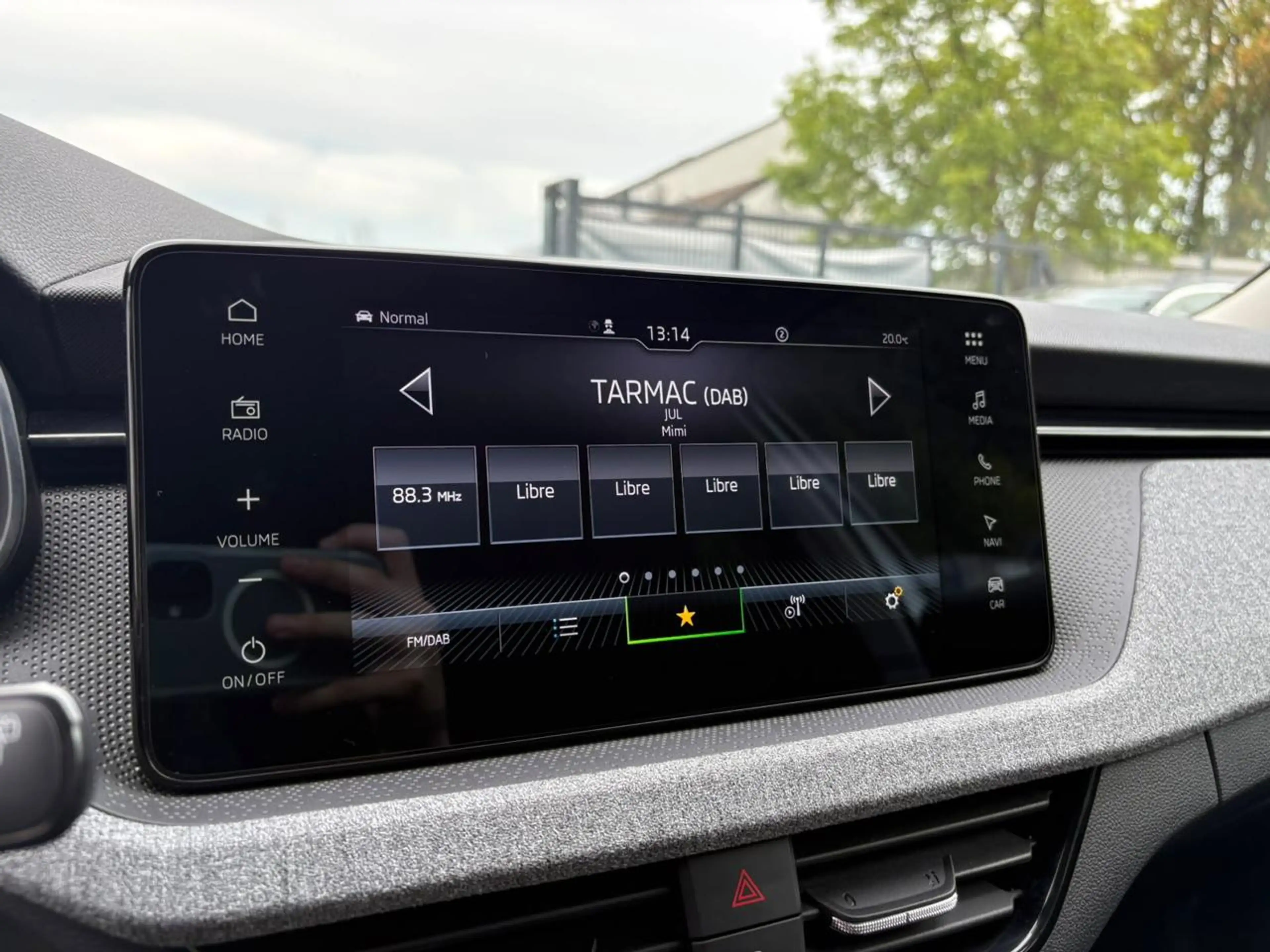 Skoda Kamiq 1.0 TSI Family DSG — photo 12