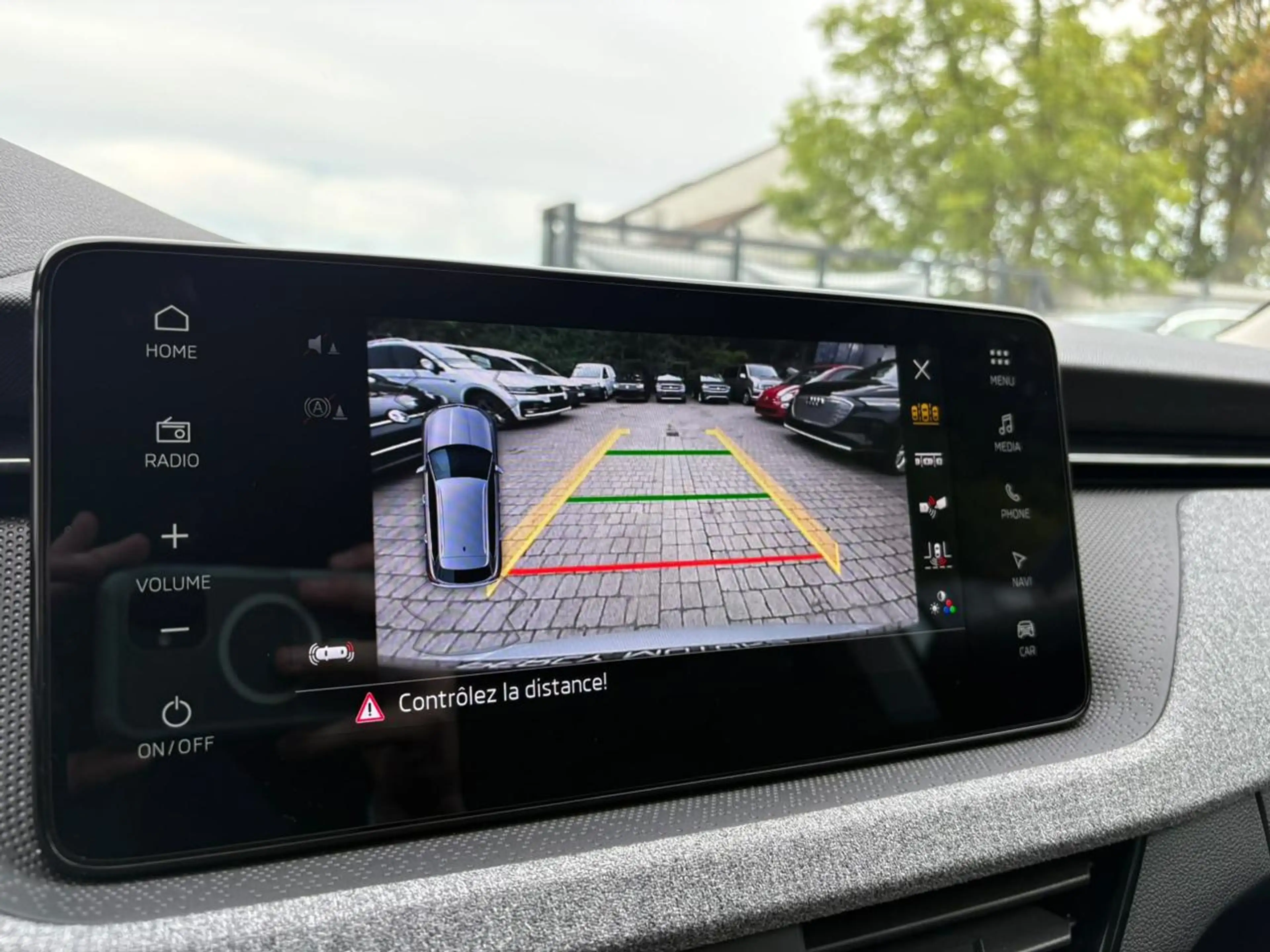 Skoda Kamiq 1.0 TSI Family DSG — photo 14