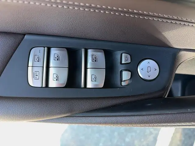 BMW 5 Series 2022 — photo 8