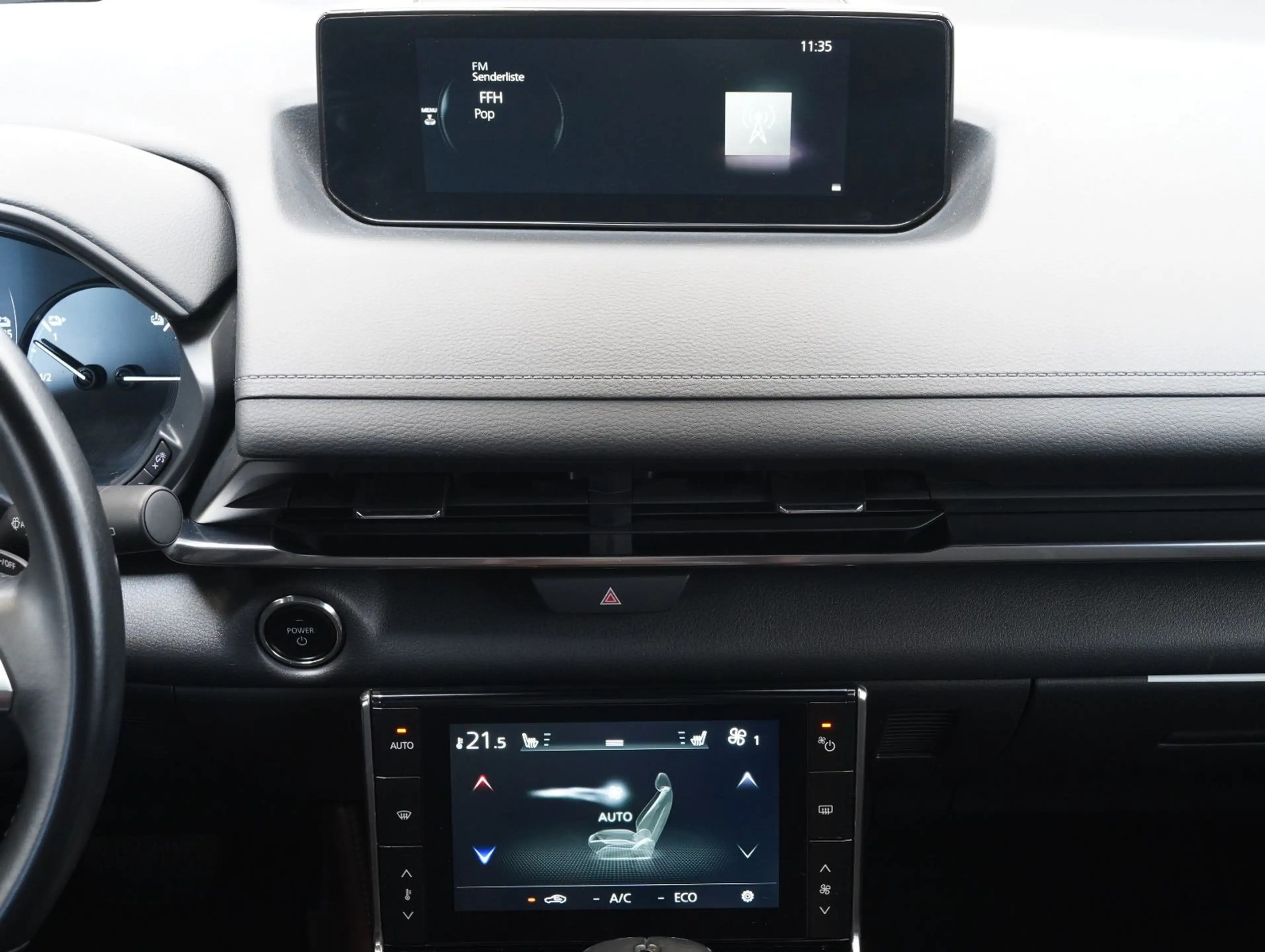 Mazda MX-30 e-SKYACTIV Advantage — photo 9