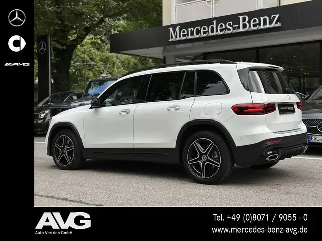 Mercedes-Benz GLB view 8