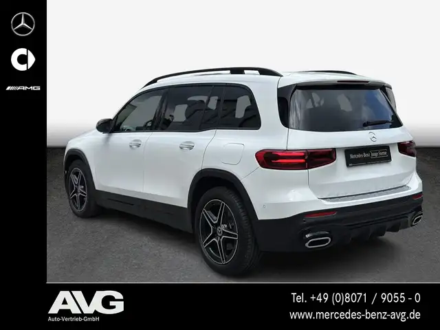 Mercedes-Benz GLB view 4