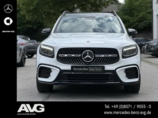 Mercedes-Benz GLB view 5