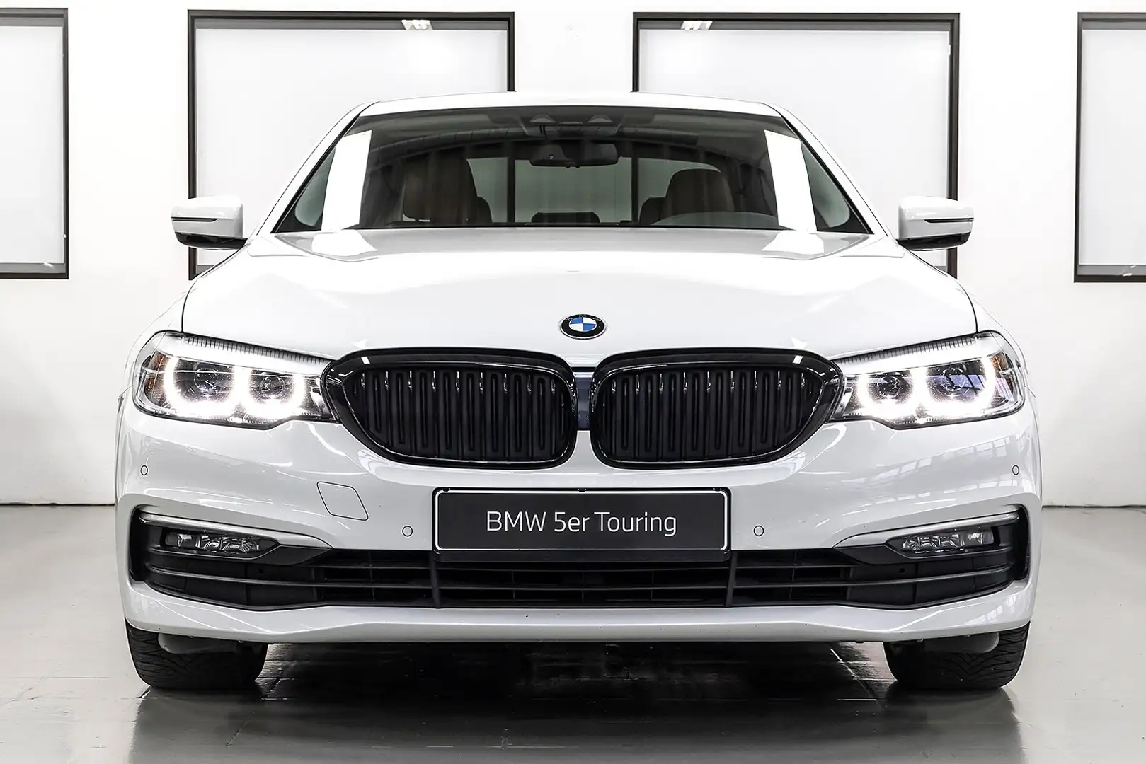 BMW 520 d LIM AUT LED LC+ CP+ AG TEMP LHZ SHZ KAM HiFi 19" Blanc - 2