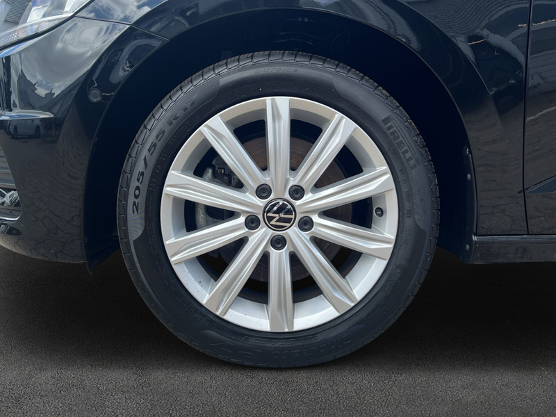 Volkswagen Touran 1.5 TSI Goal 7-Sitzer AHK Kamera Navi — photo 9