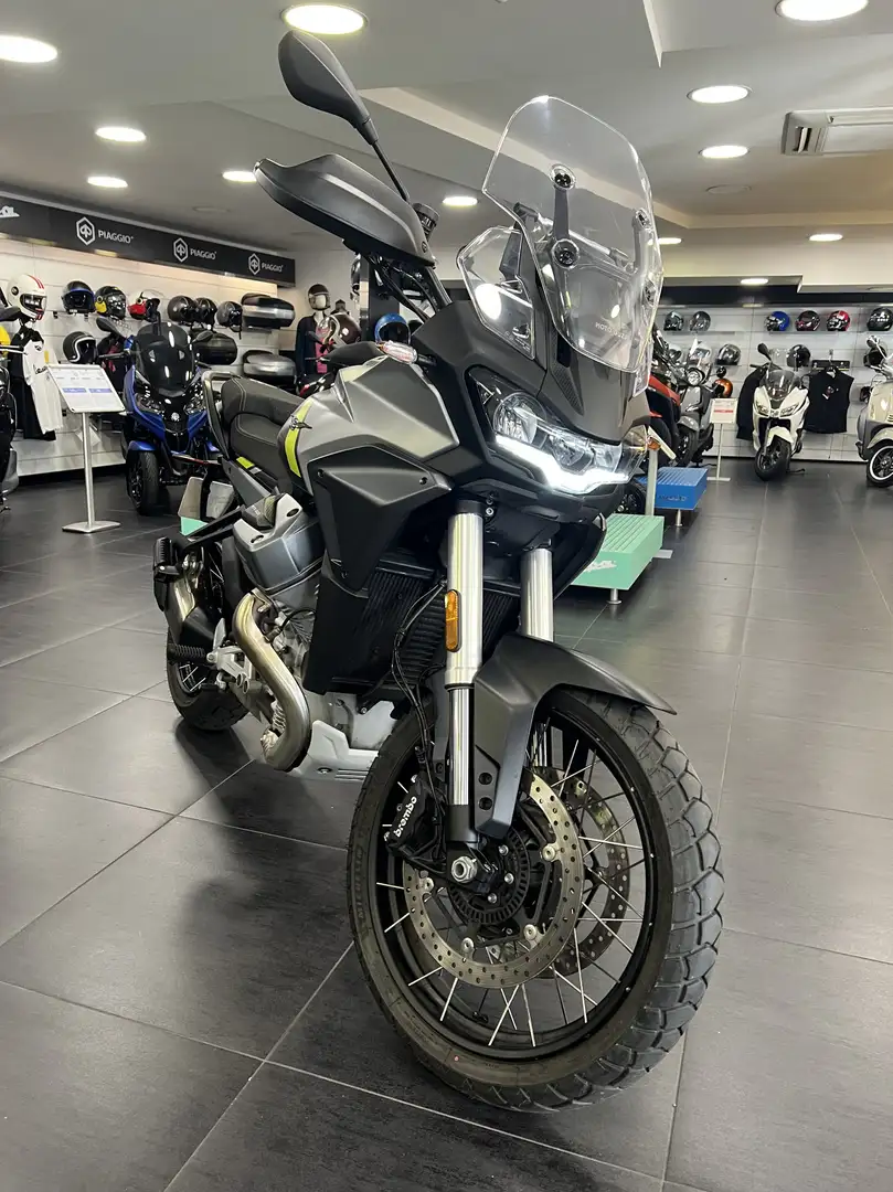 Moto Guzzi Stelvio Gris - 1