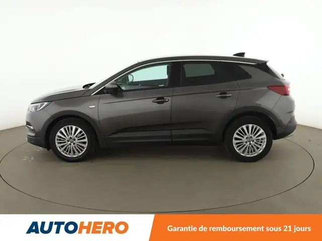 Opel Grandland X view 3