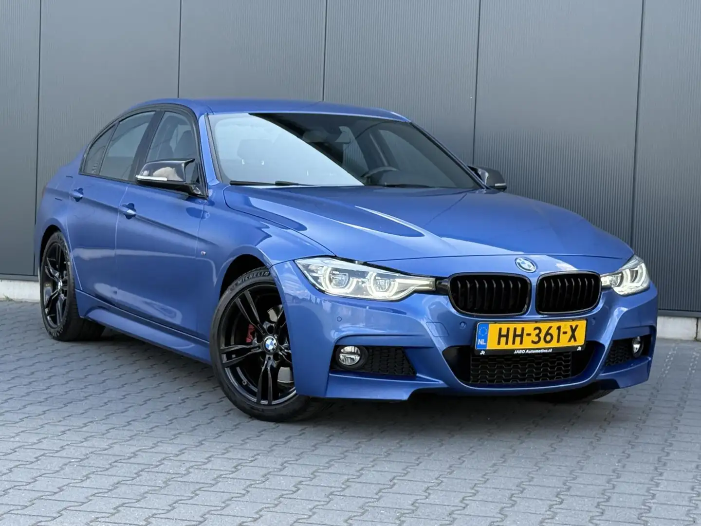 BMW 330 3-serie 330I M Sport 252PK - Alcantara - Led - LCI Blauw - 2