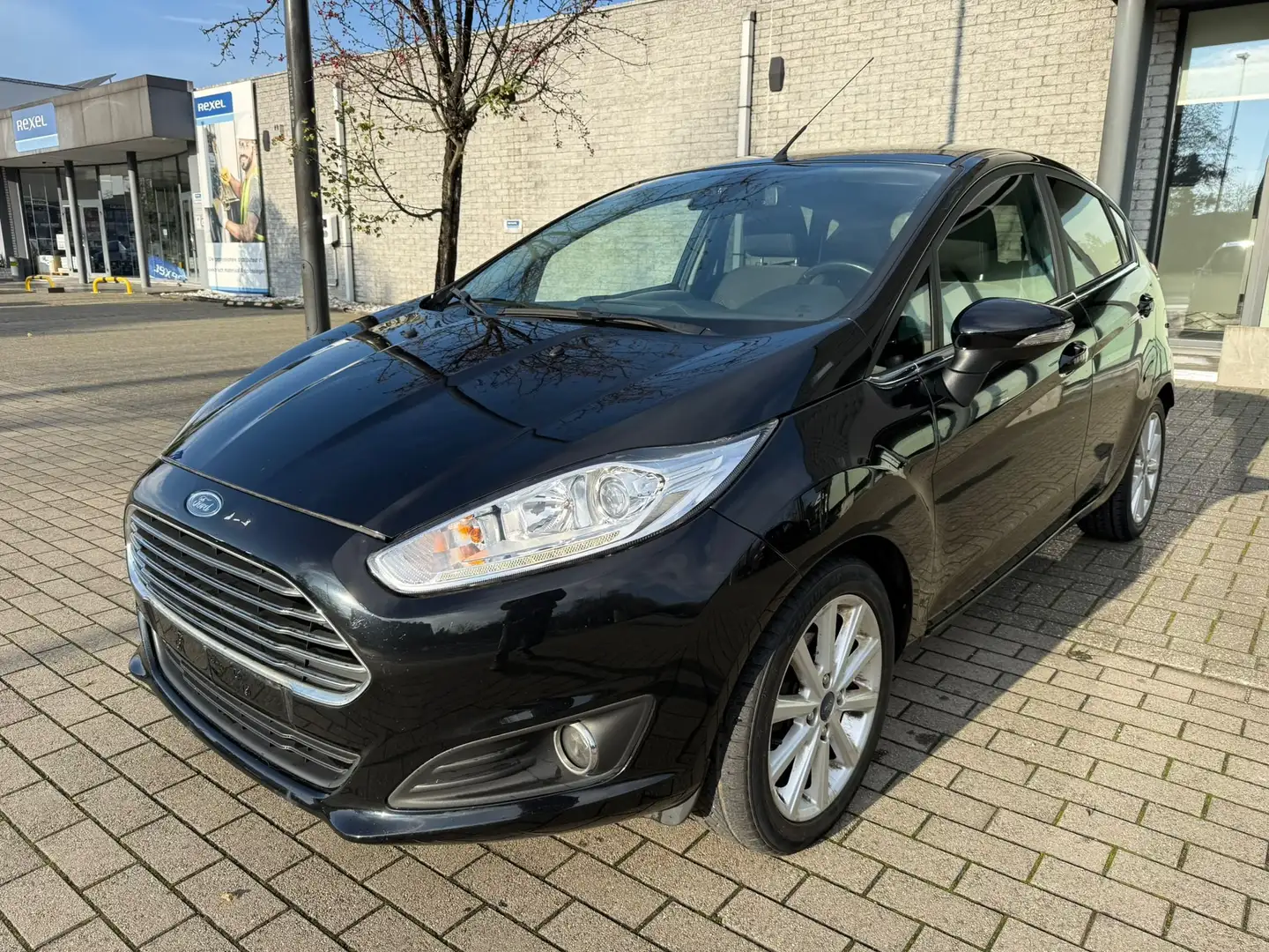 Ford Fiesta Fiesta 1.0 EcoBoost TitaniumS/S GARANTIE 1 AN/JAAR Schwarz - 1