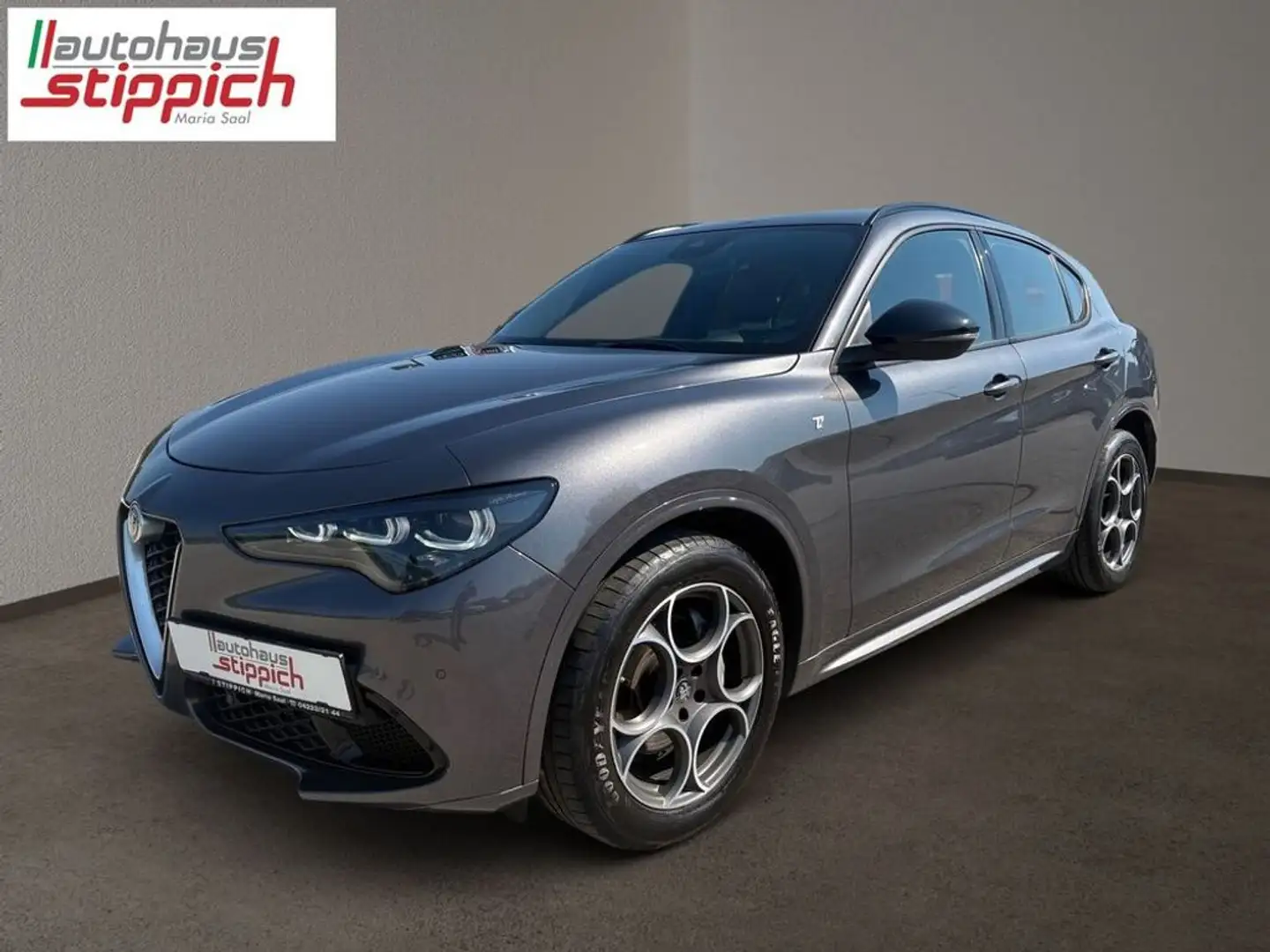 Alfa Romeo Stelvio 2,2 16V 210 AT8 Ti Q4 Grau - 2