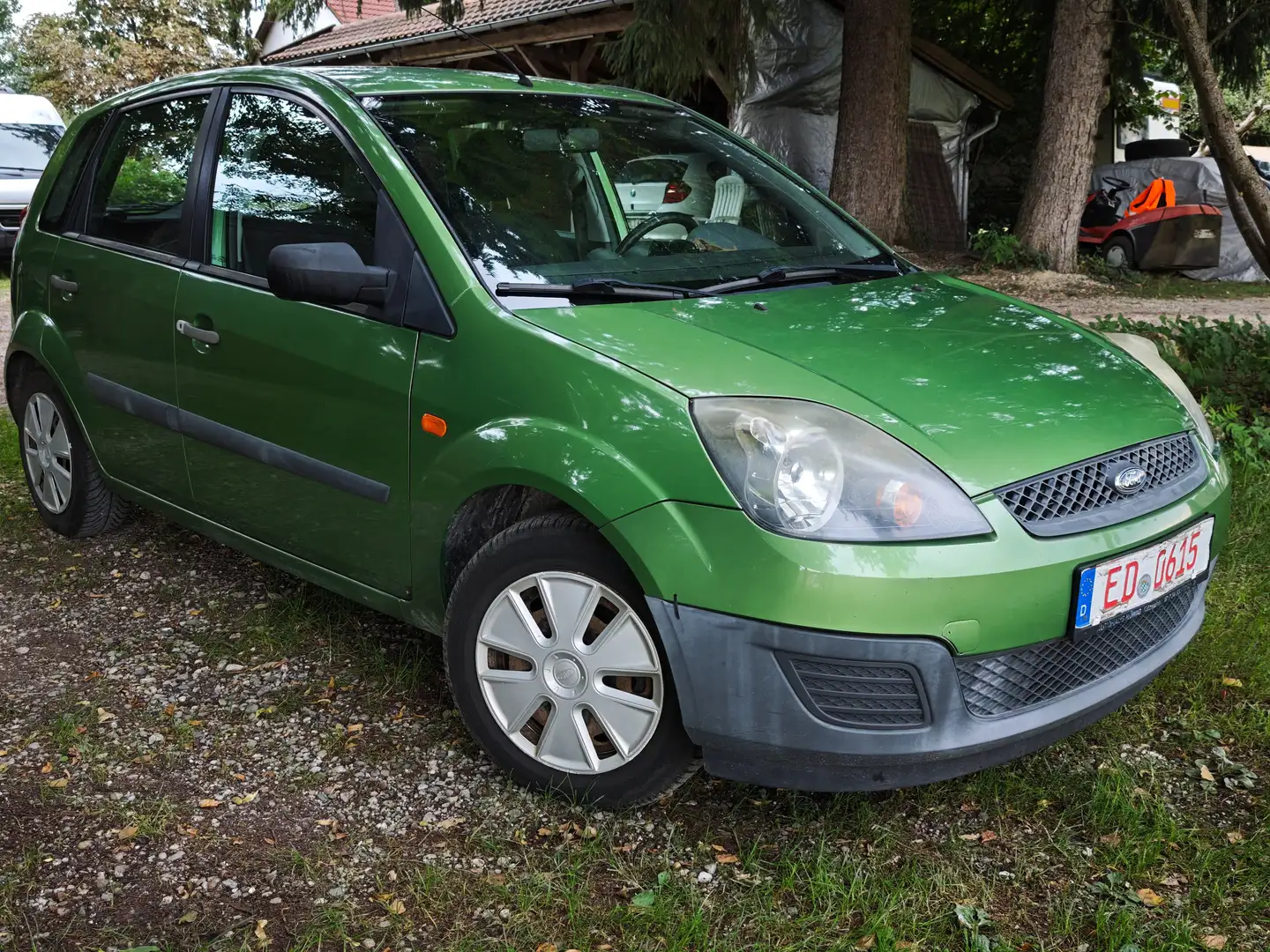 Ford Fiesta TÜV 03.2027 Grün - 1