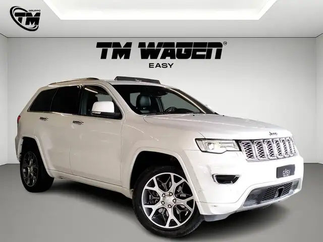 Jeep Grand Cherokee view 4