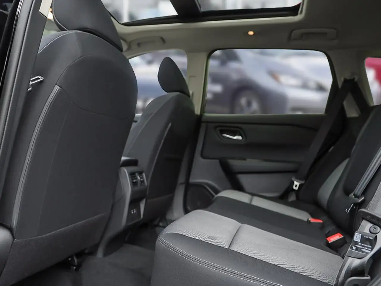 Nissan Rogue photo Nissan Rogue