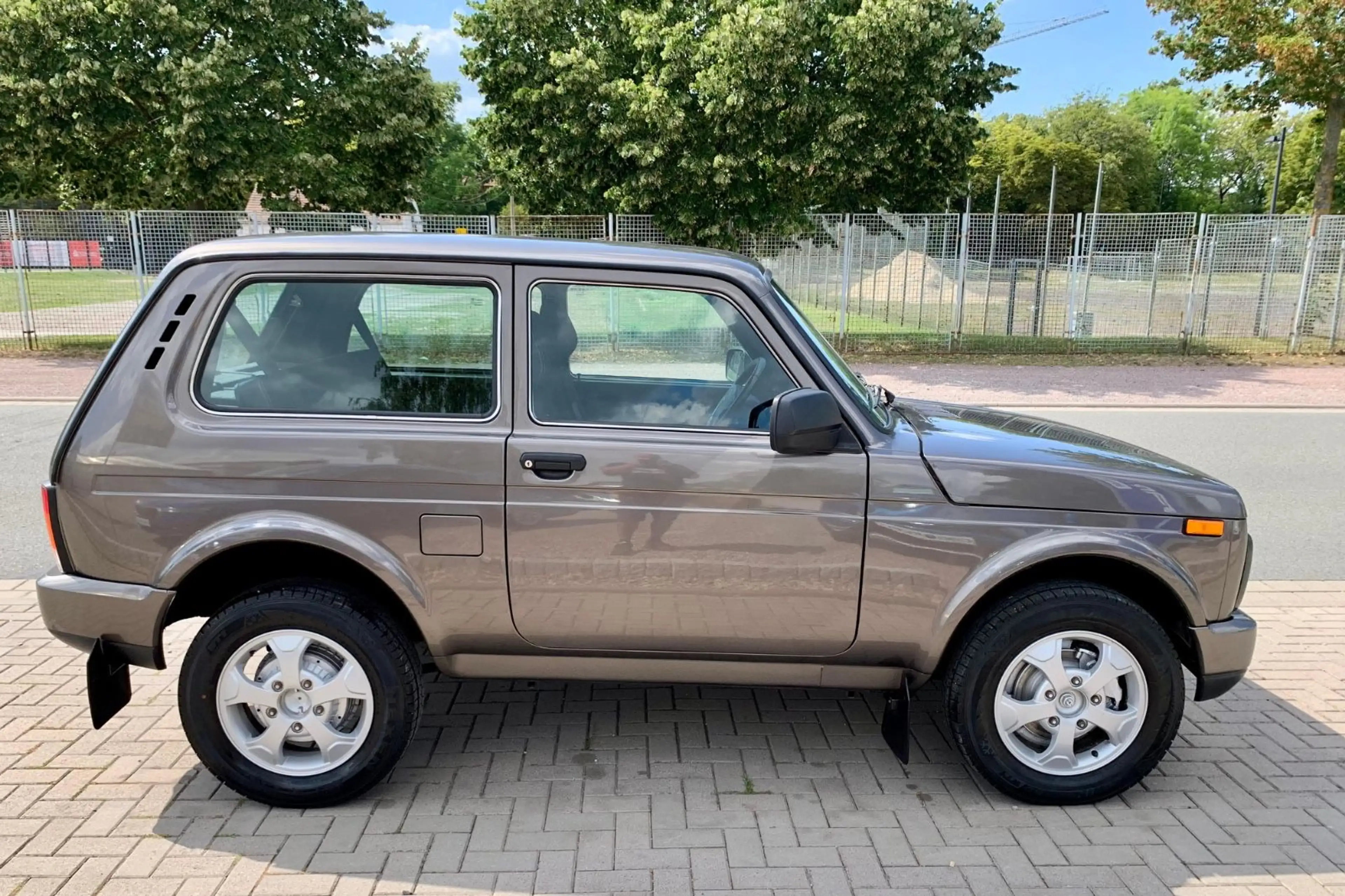 Lada Urban Taiga, Niva, 1.Hand, el. FH, Sitzheizung — photo 8