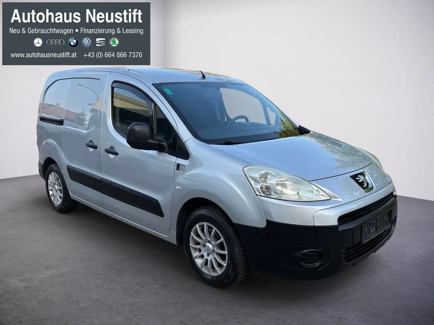 Peugeot Partner Tepee Comfort 1,6 HDi 90 Silber - 2