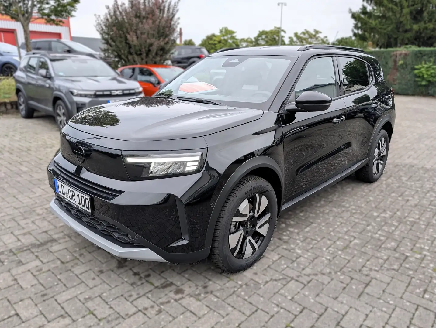Opel Frontera 1.2 Turbo GS Automatik Allwetterreifen Noir - 1