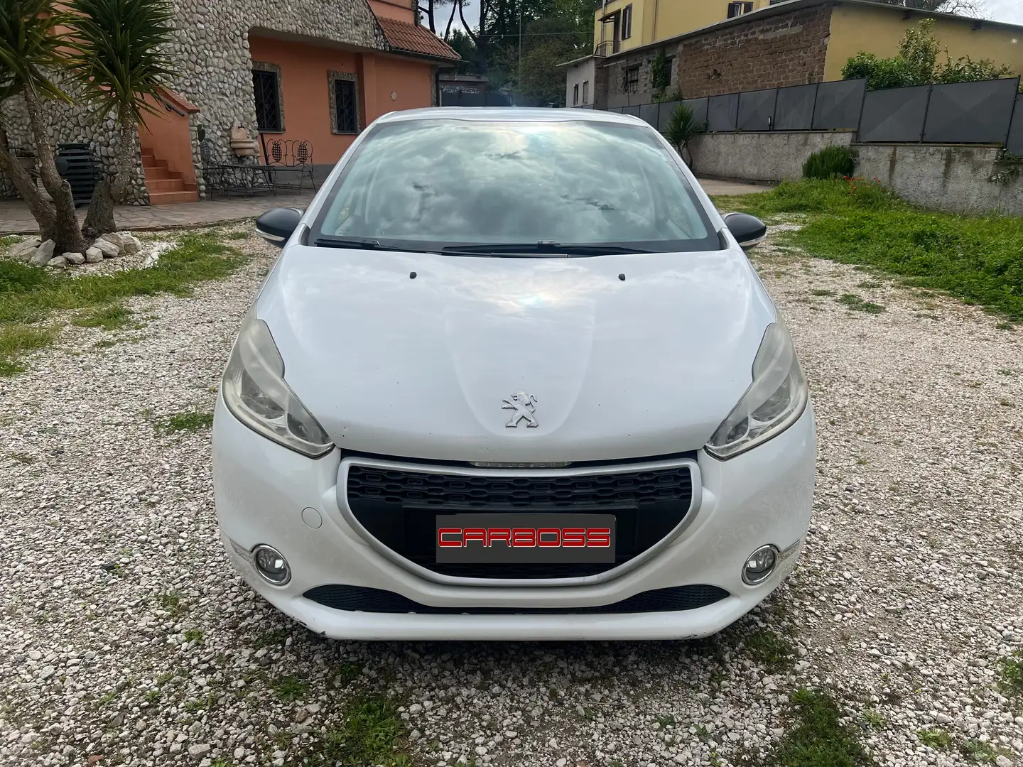 Peugeot 208 Van 1.4 Hdi White - 1