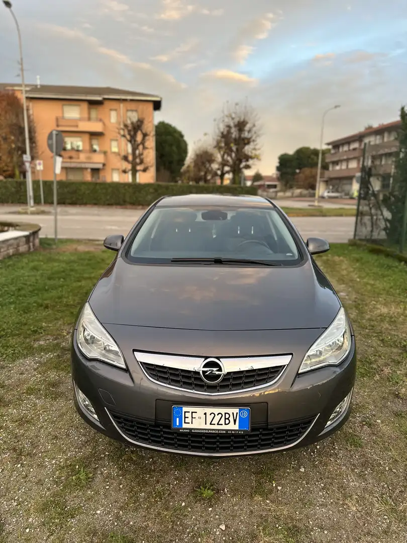 Opel Astra 5p 1.7 cdti Cosmo 110cv - 1