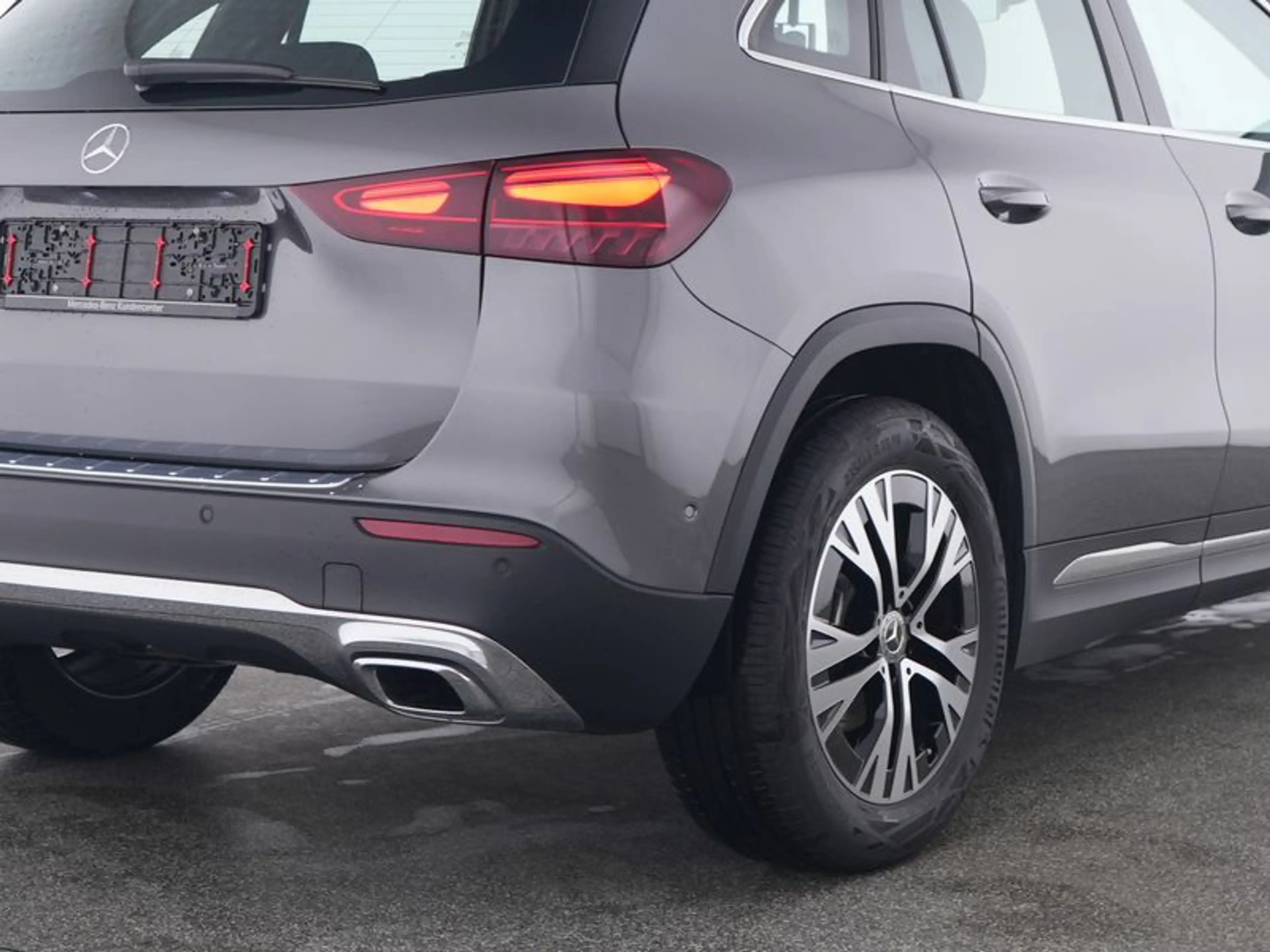 Mercedes-Benz GLA 180 Progressive*Advanced*LED*Memory-P.*AHK — photo 9