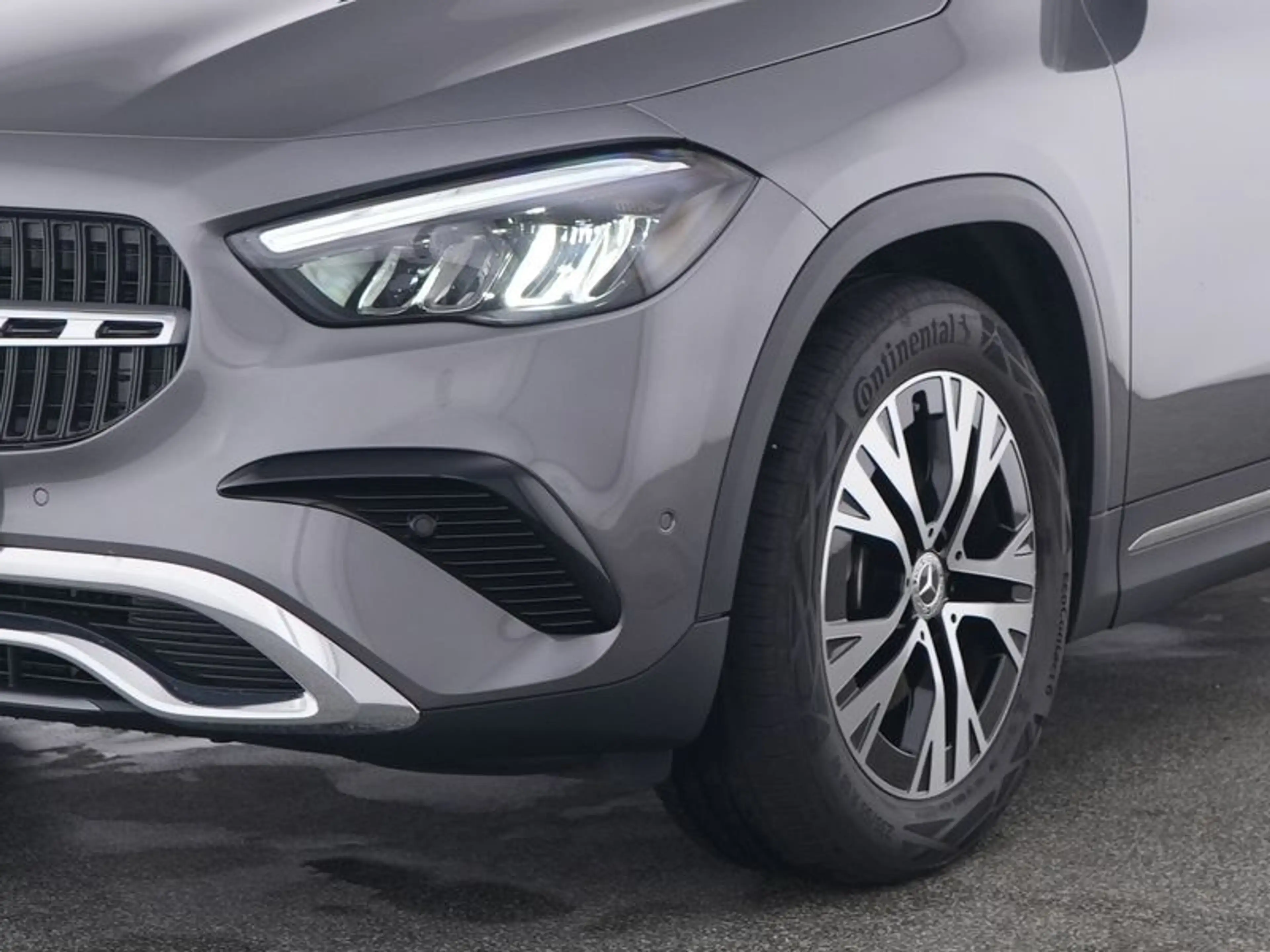 Mercedes-Benz GLA 180 Progressive*Advanced*LED*Memory-P.*AHK — photo 3