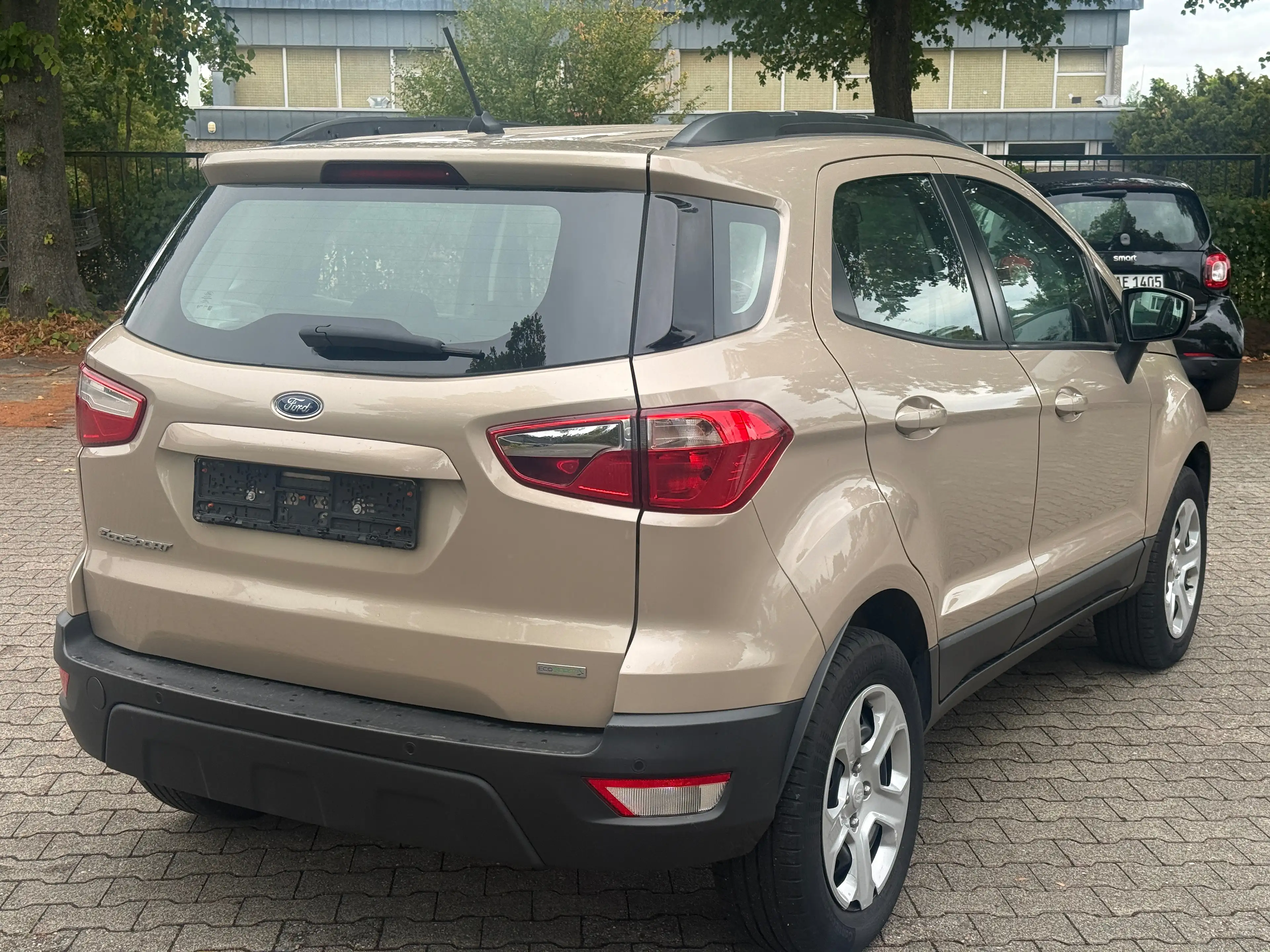 Ford EcoSport Cool & Connect*TÜV 03/2028*NAVI*KLIMA* EU6 *PDC — photo 4