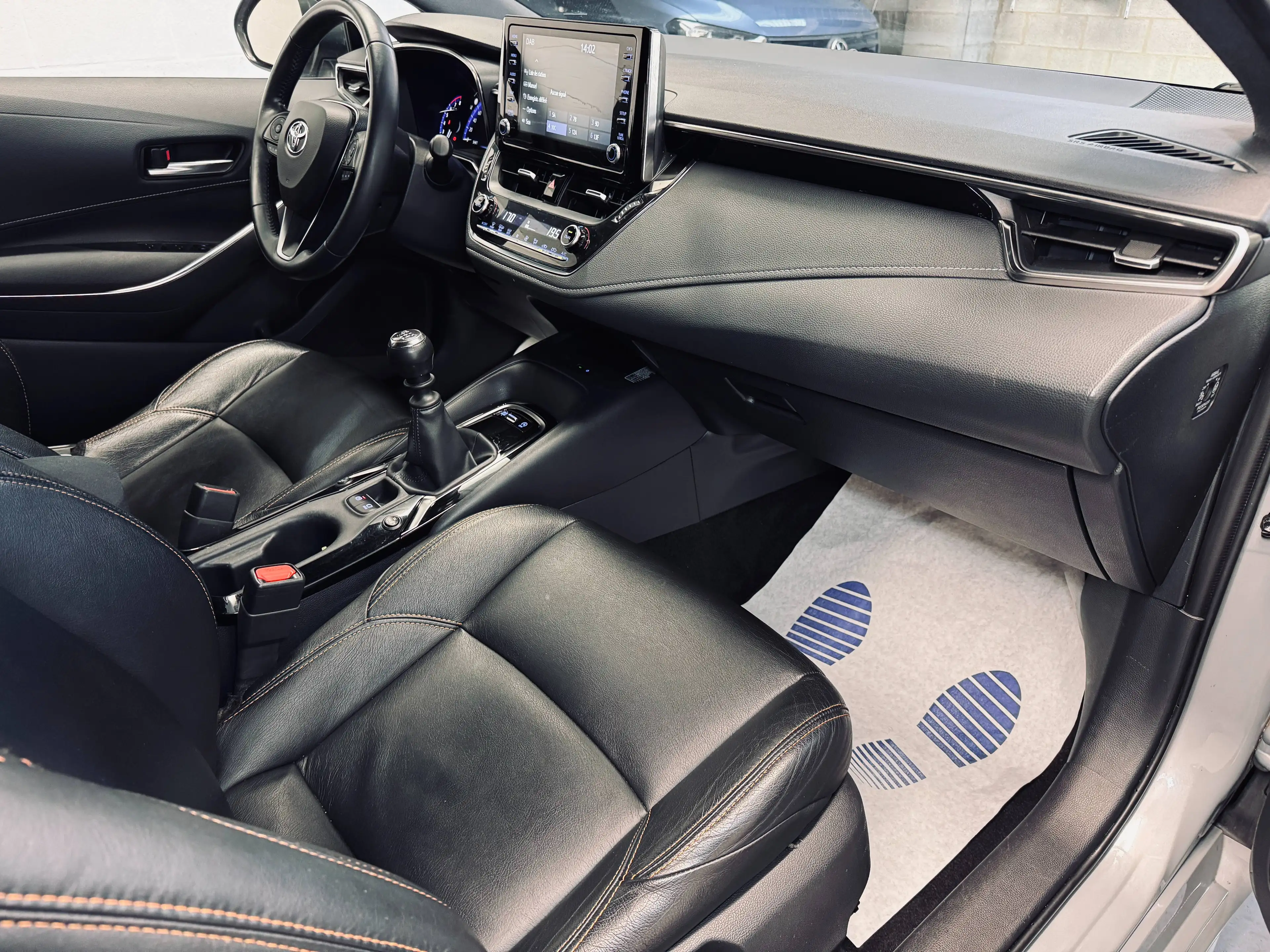 Toyota Corolla Corolla 1.2 essence ,Sport , Cuir, Carplay, Garantie 1an — photo 10