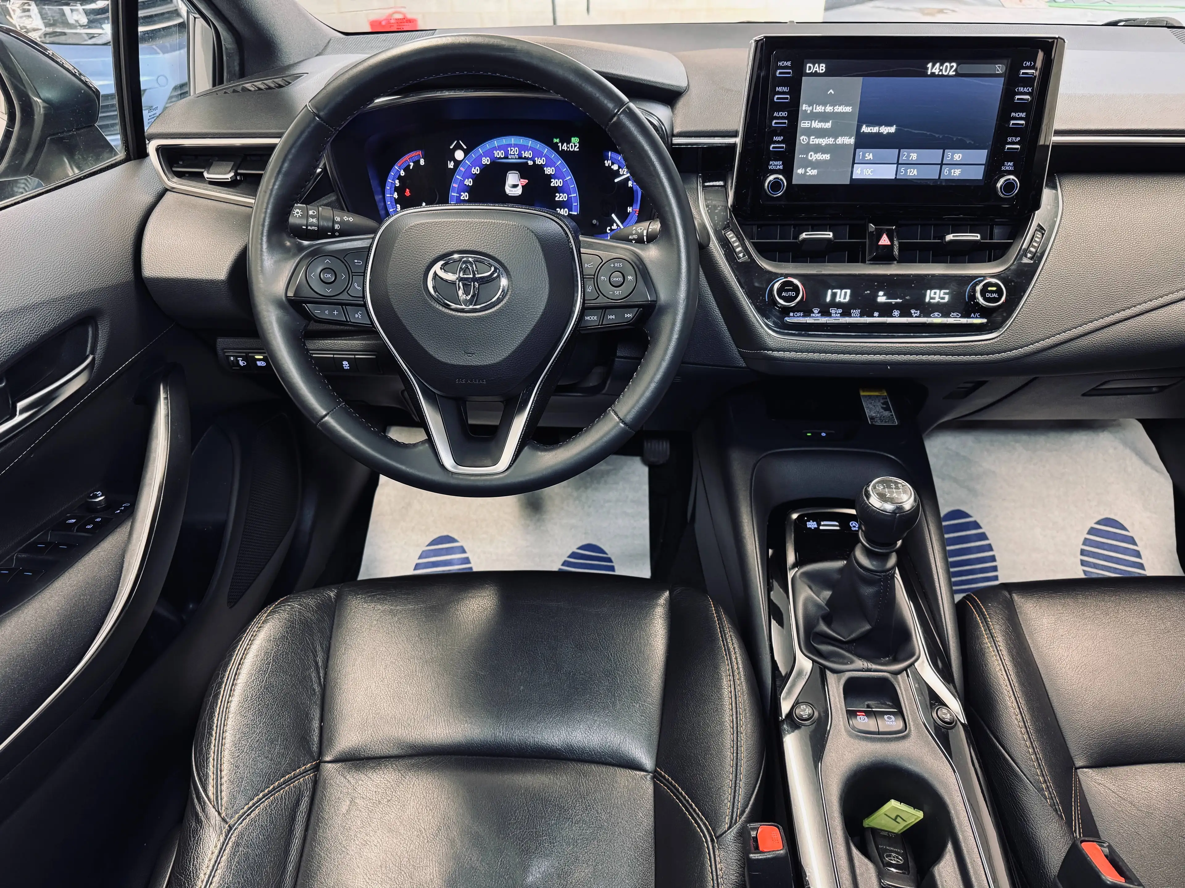 Toyota Corolla Corolla 1.2 essence ,Sport , Cuir, Carplay, Garantie 1an — photo 14