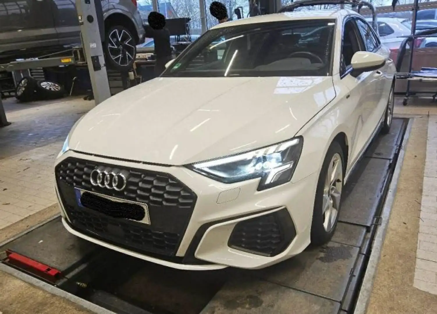 Audi A3 Limousine 35TFSI S LINE LED VC ACC KAMERA Weiß - 1