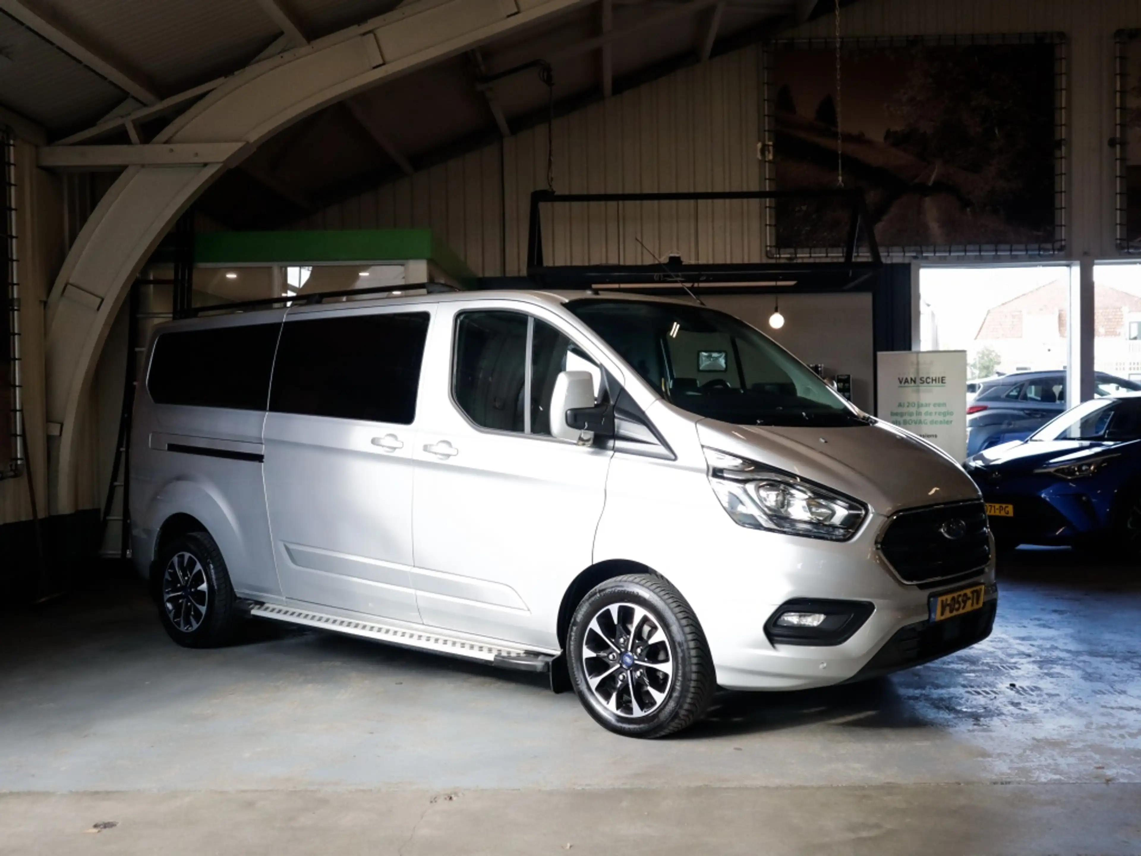 Ford Transit Custom 300 2.0 TDCI L2H1 Limited DC 2e-Eig. & Keurig-Onde — photo 34