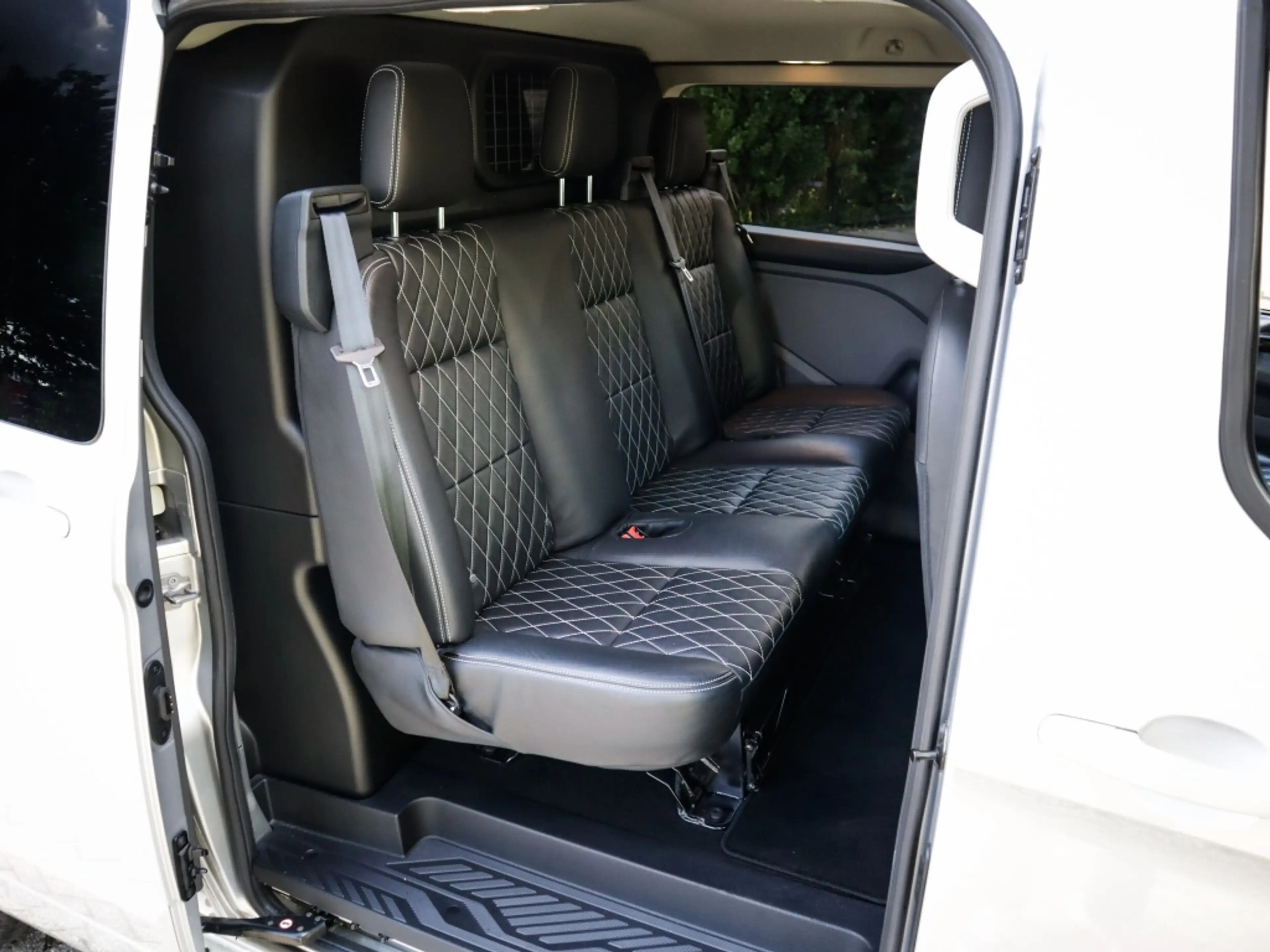 Ford Transit Custom 300 2.0 TDCI L2H1 Limited DC 2e-Eig. & Keurig-Onde — photo 13