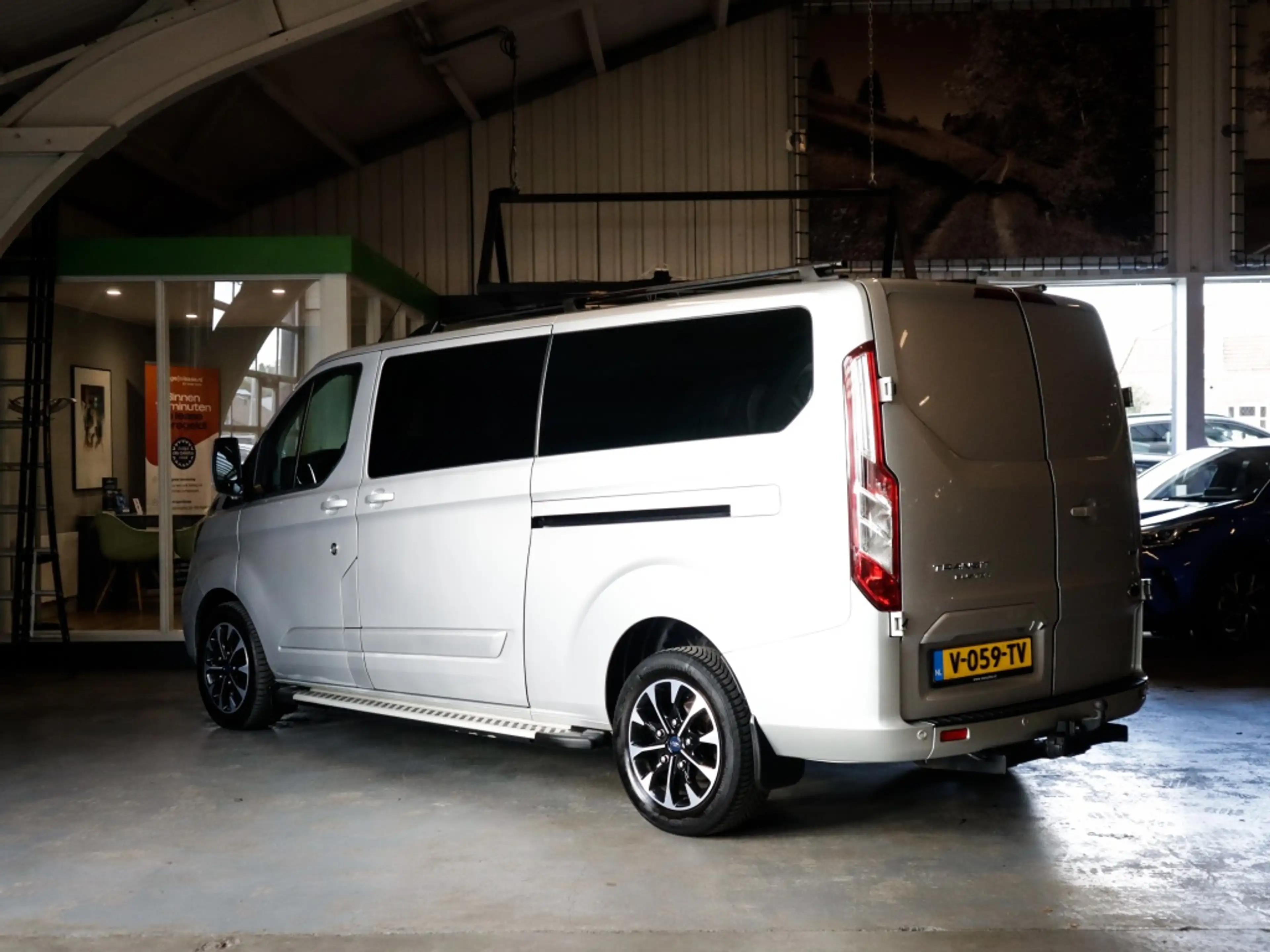 Ford Transit Custom 300 2.0 TDCI L2H1 Limited DC 2e-Eig. & Keurig-Onde — photo 37