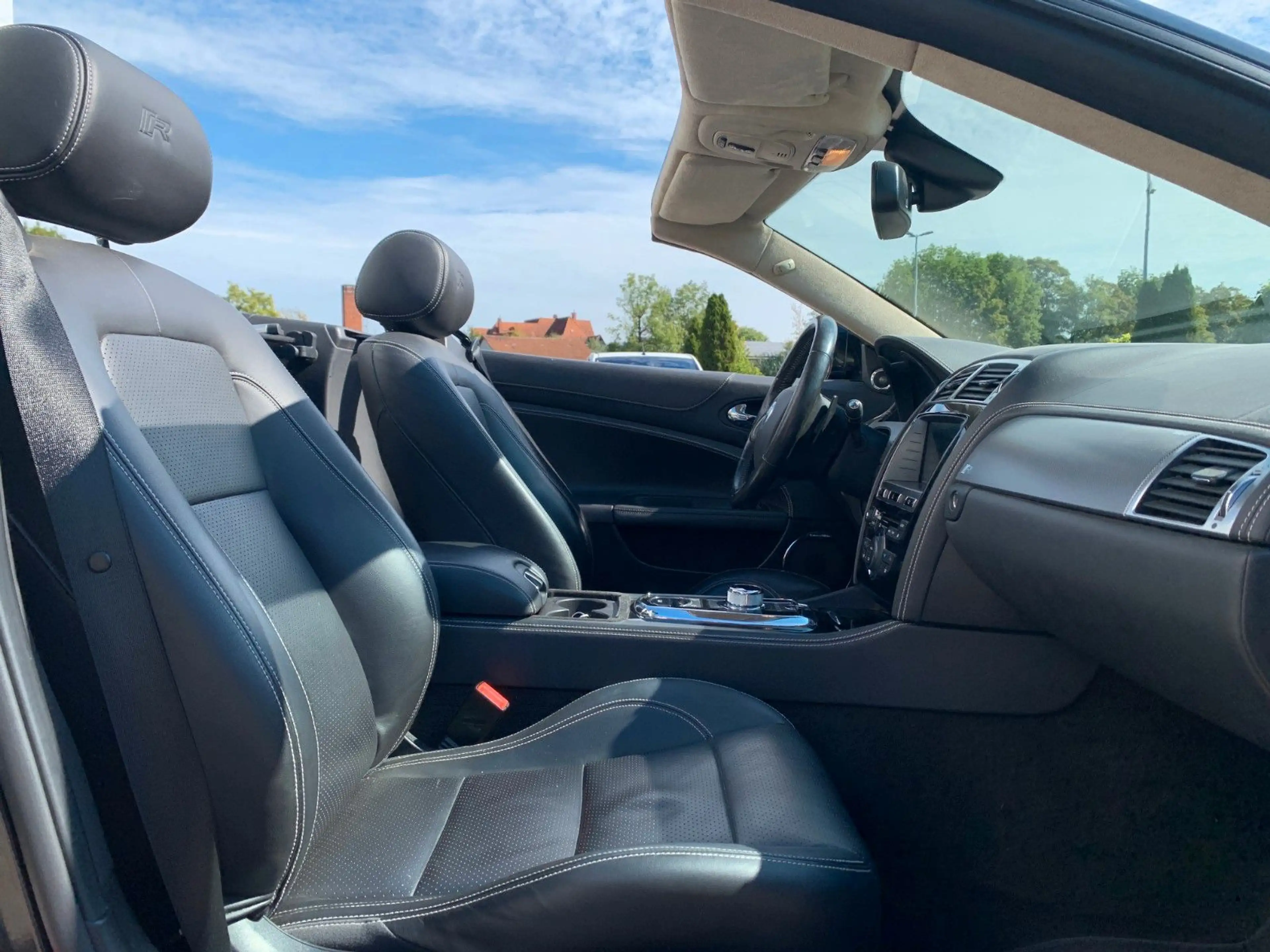 Jaguar XKR Cabriolet 5.0V8 Kompr. Memory+RFK+Alcon+AERO — photo 13