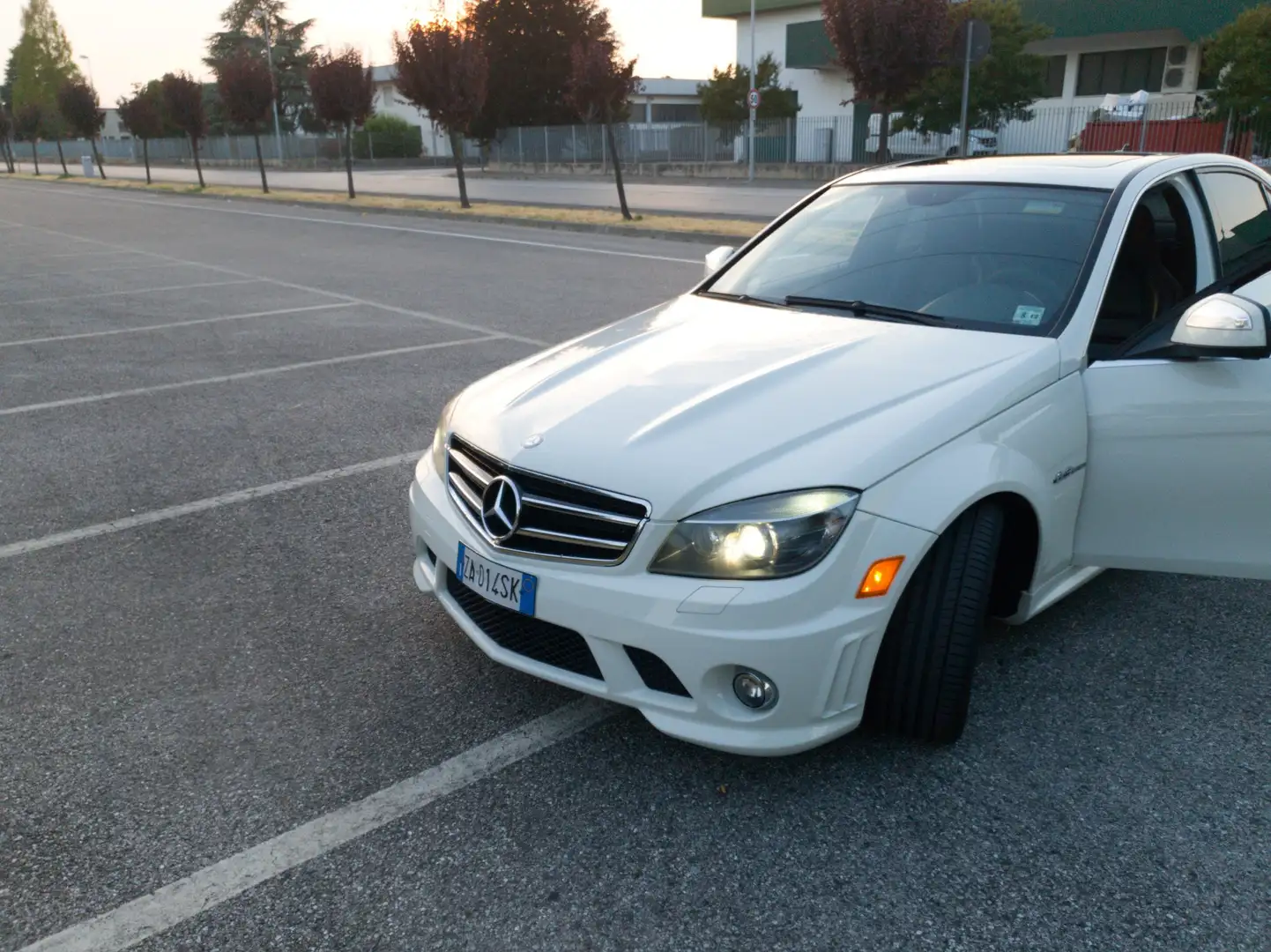 Mercedes-Benz C 63 AMG auto - 1