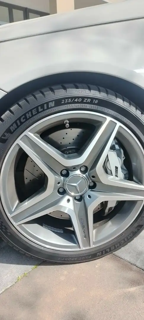 Mercedes-Benz C 63 AMG Performance - 2