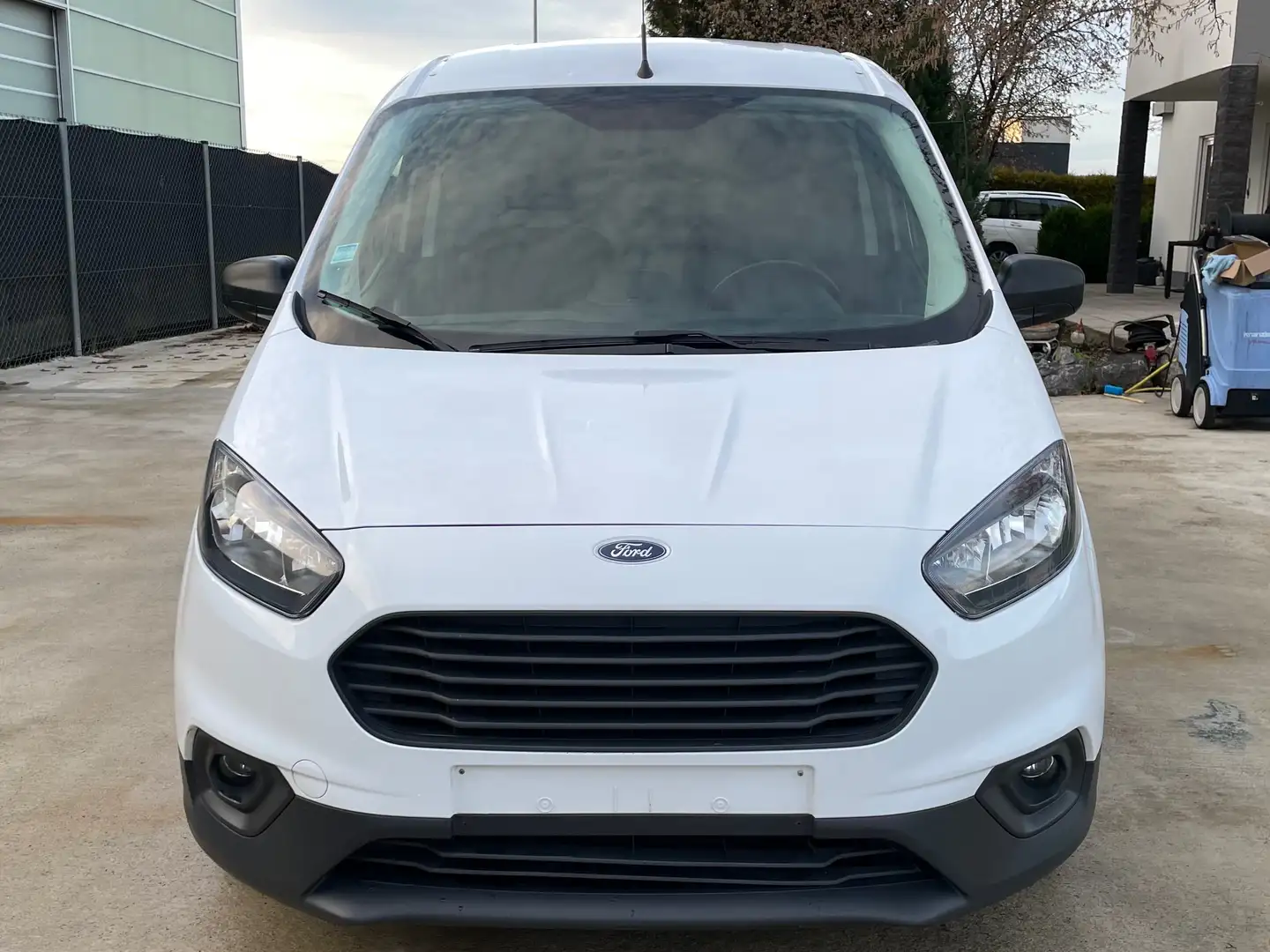 Ford Transit Courier Trend*1.5 TDCi*NAVI*Touchscreen Blanc - 1